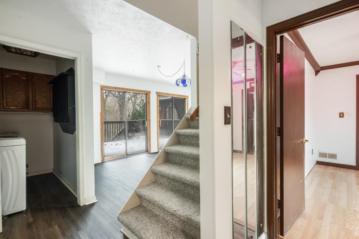 194 Adkins Camp Loop, Hudson, Kentucky 40145-0000, 2 Bedrooms Bedrooms, ,2 BathroomsBathrooms,Single Family Residence,For Sale,Adkins Camp Loop,93241