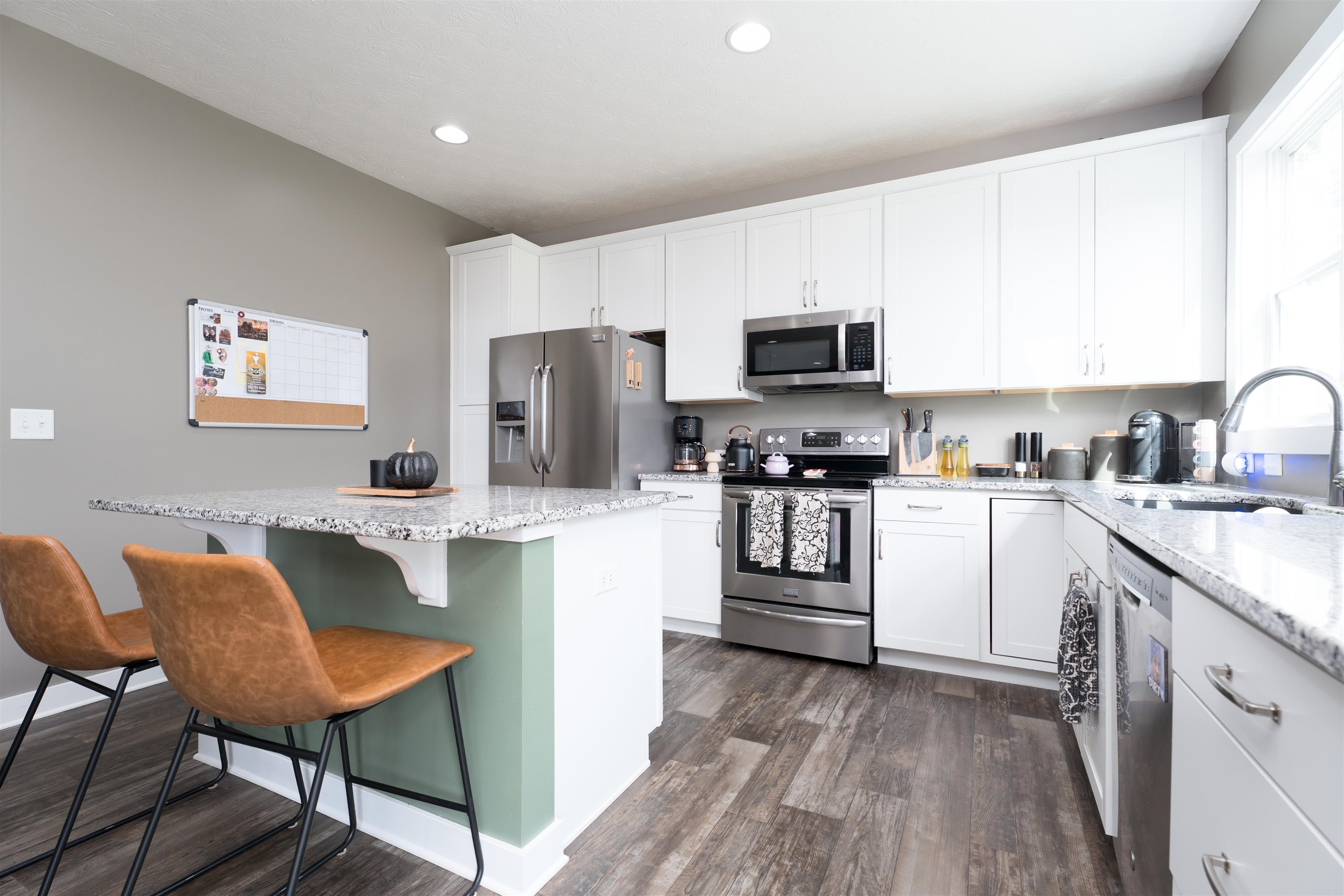 4106 Little Bluestem Drive, Owensboro, Kentucky 42303, 3 Bedrooms Bedrooms, ,2 BathroomsBathrooms,Single Family Residence,For Sale,Little Bluestem Drive,93242