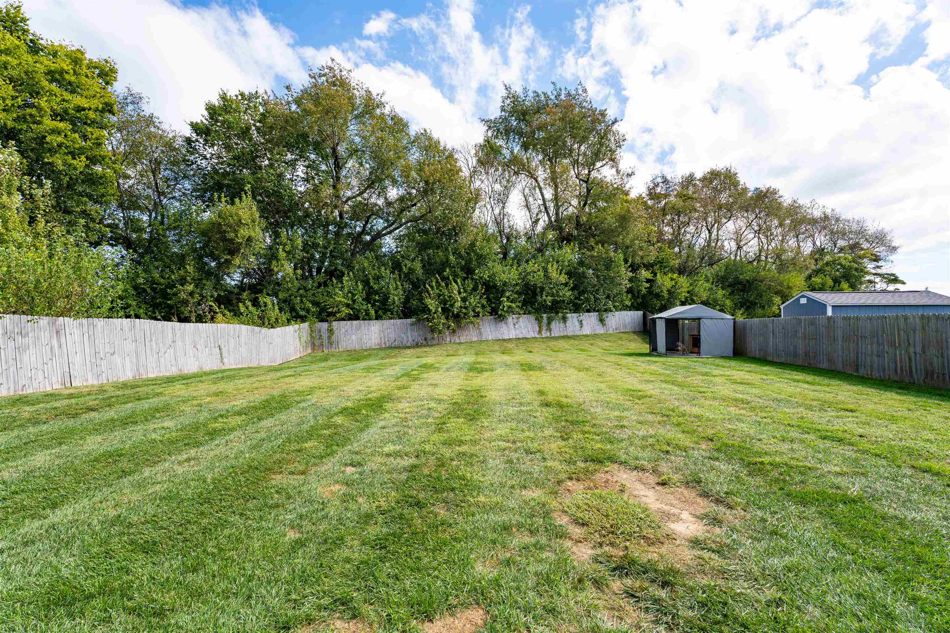 4106 Little Bluestem Drive, Owensboro, Kentucky 42303, 3 Bedrooms Bedrooms, ,2 BathroomsBathrooms,Single Family Residence,For Sale,Little Bluestem Drive,93242