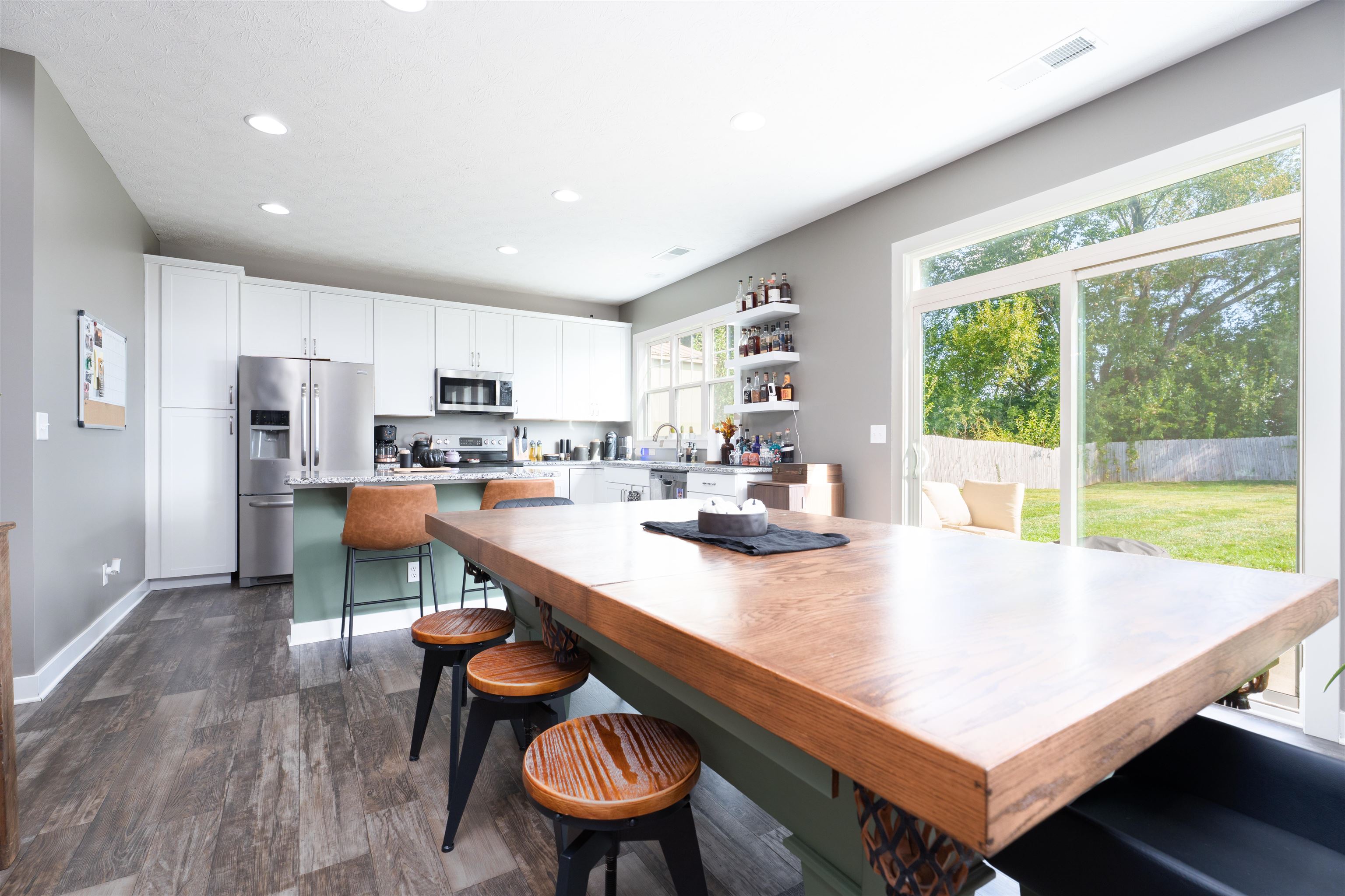 4106 Little Bluestem Drive, Owensboro, Kentucky 42303, 3 Bedrooms Bedrooms, ,2 BathroomsBathrooms,Single Family Residence,For Sale,Little Bluestem Drive,93242