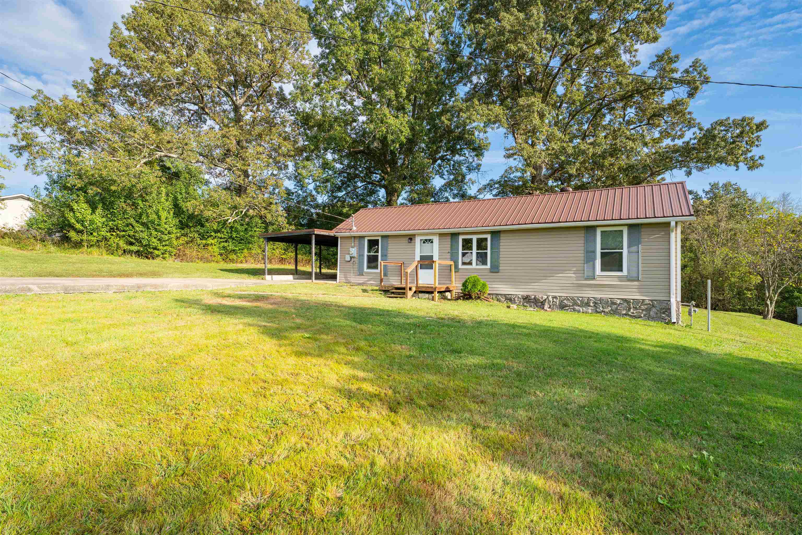 418 Richardson Rd, Greenville, Kentucky 42345, 3 Bedrooms Bedrooms, ,1 BathroomBathrooms,Single Family Residence,For Sale,Richardson Rd,93246