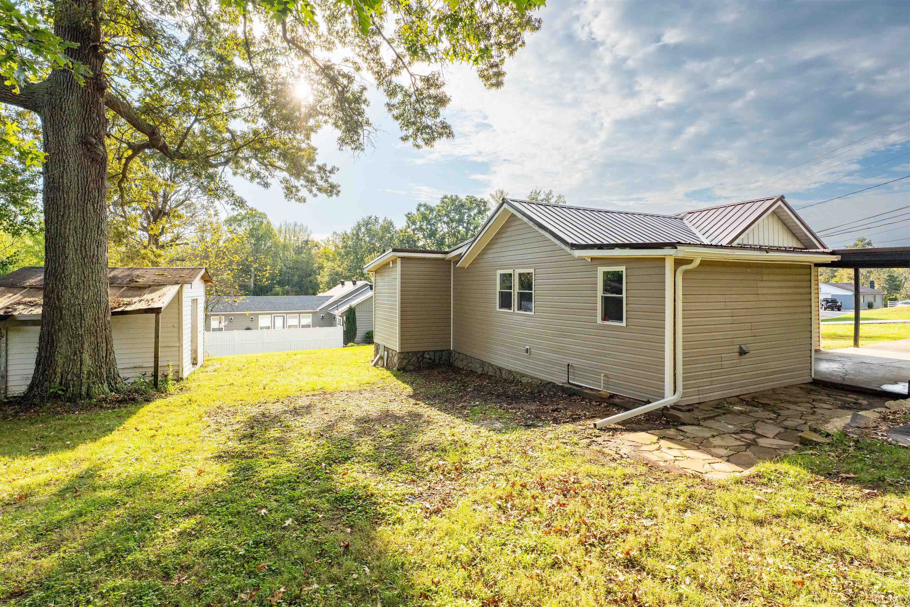418 Richardson Rd, Greenville, Kentucky 42345, 3 Bedrooms Bedrooms, ,1 BathroomBathrooms,Single Family Residence,For Sale,Richardson Rd,93246