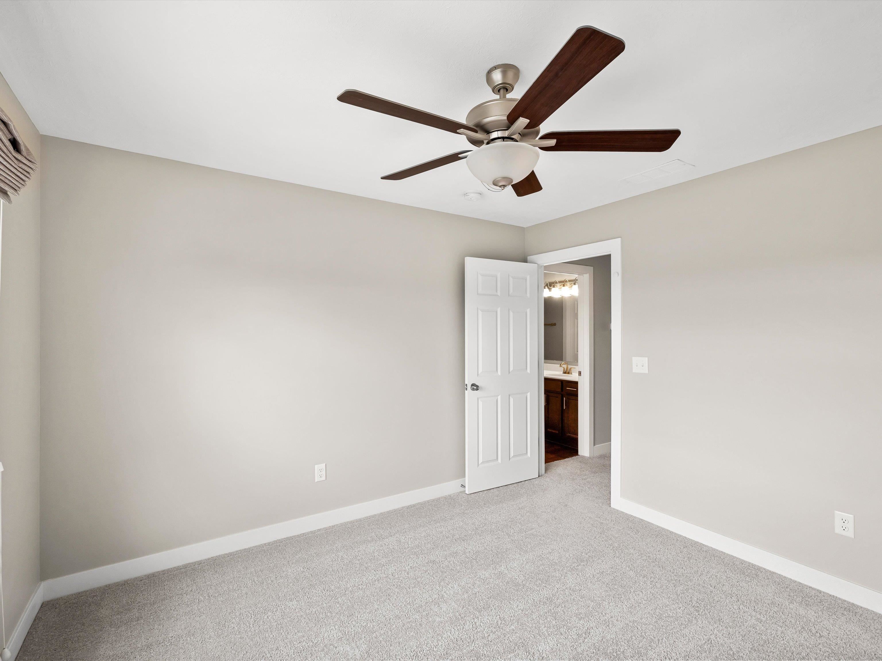 6623 Blue Ridge Court, Utica, Kentucky 42376, 4 Bedrooms Bedrooms, ,2 BathroomsBathrooms,Single Family Residence,For Sale,Blue Ridge Court,93256