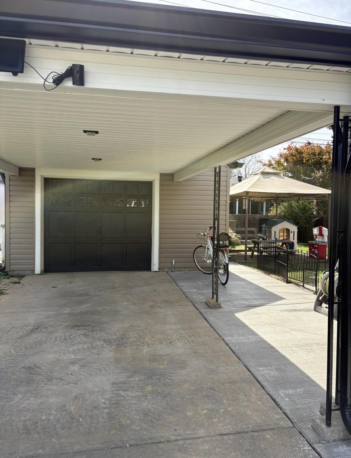 1212 Hill Ave, Owensboro, Kentucky 42301, 4 Bedrooms Bedrooms, ,2 BathroomsBathrooms,Single Family Residence,For Sale,Hill Ave,93276