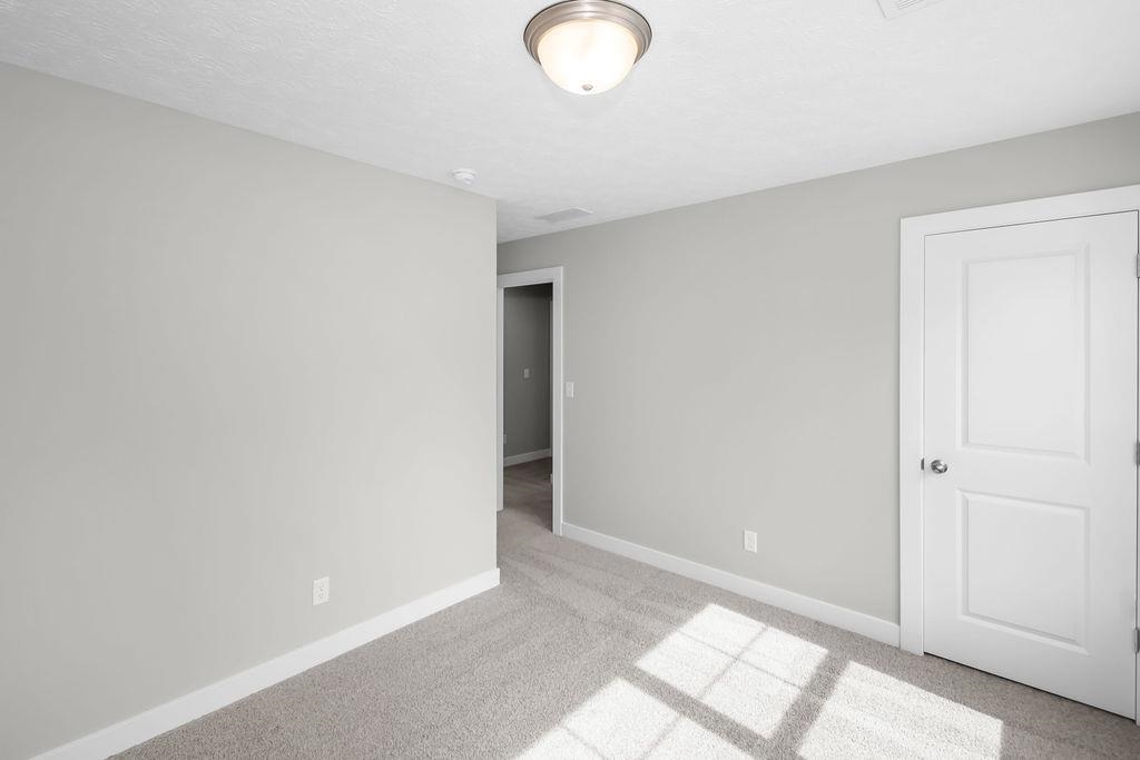 557 Alabaster Ln, Owensboro, Kentucky 42301, 3 Bedrooms Bedrooms, ,2 BathroomsBathrooms,Single Family Residence,For Sale,Alabaster Ln,93284