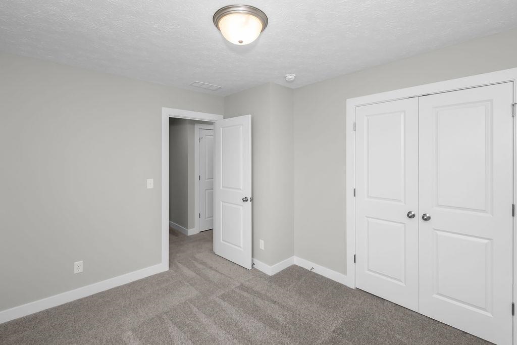 557 Alabaster Ln, Owensboro, Kentucky 42301, 3 Bedrooms Bedrooms, ,2 BathroomsBathrooms,Single Family Residence,For Sale,Alabaster Ln,93284