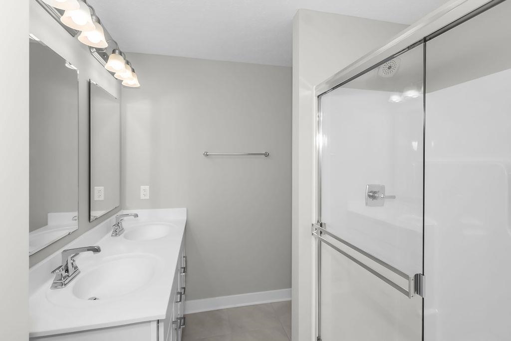 557 Alabaster Ln, Owensboro, Kentucky 42301, 3 Bedrooms Bedrooms, ,2 BathroomsBathrooms,Single Family Residence,For Sale,Alabaster Ln,93284