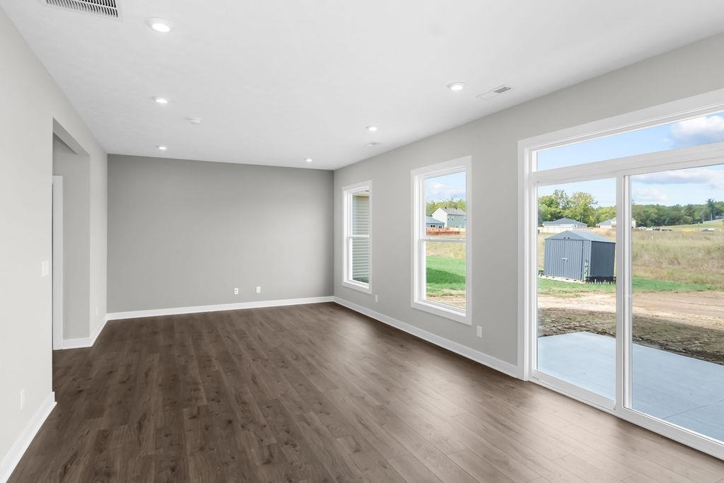 557 Alabaster Ln, Owensboro, Kentucky 42301, 3 Bedrooms Bedrooms, ,2 BathroomsBathrooms,Single Family Residence,For Sale,Alabaster Ln,93284