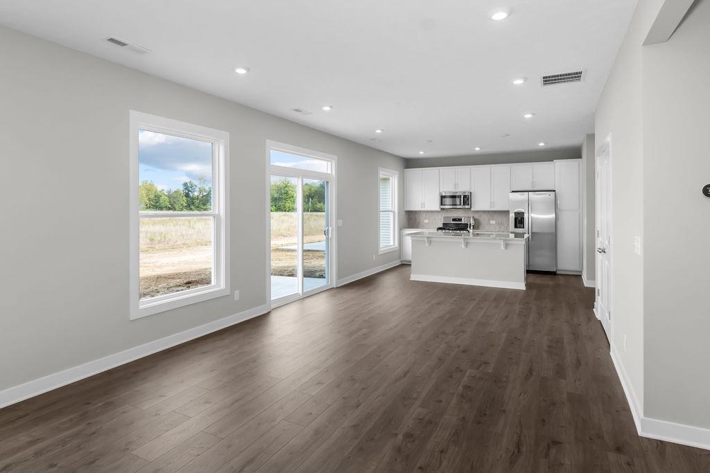 557 Alabaster Ln, Owensboro, Kentucky 42301, 3 Bedrooms Bedrooms, ,2 BathroomsBathrooms,Single Family Residence,For Sale,Alabaster Ln,93284