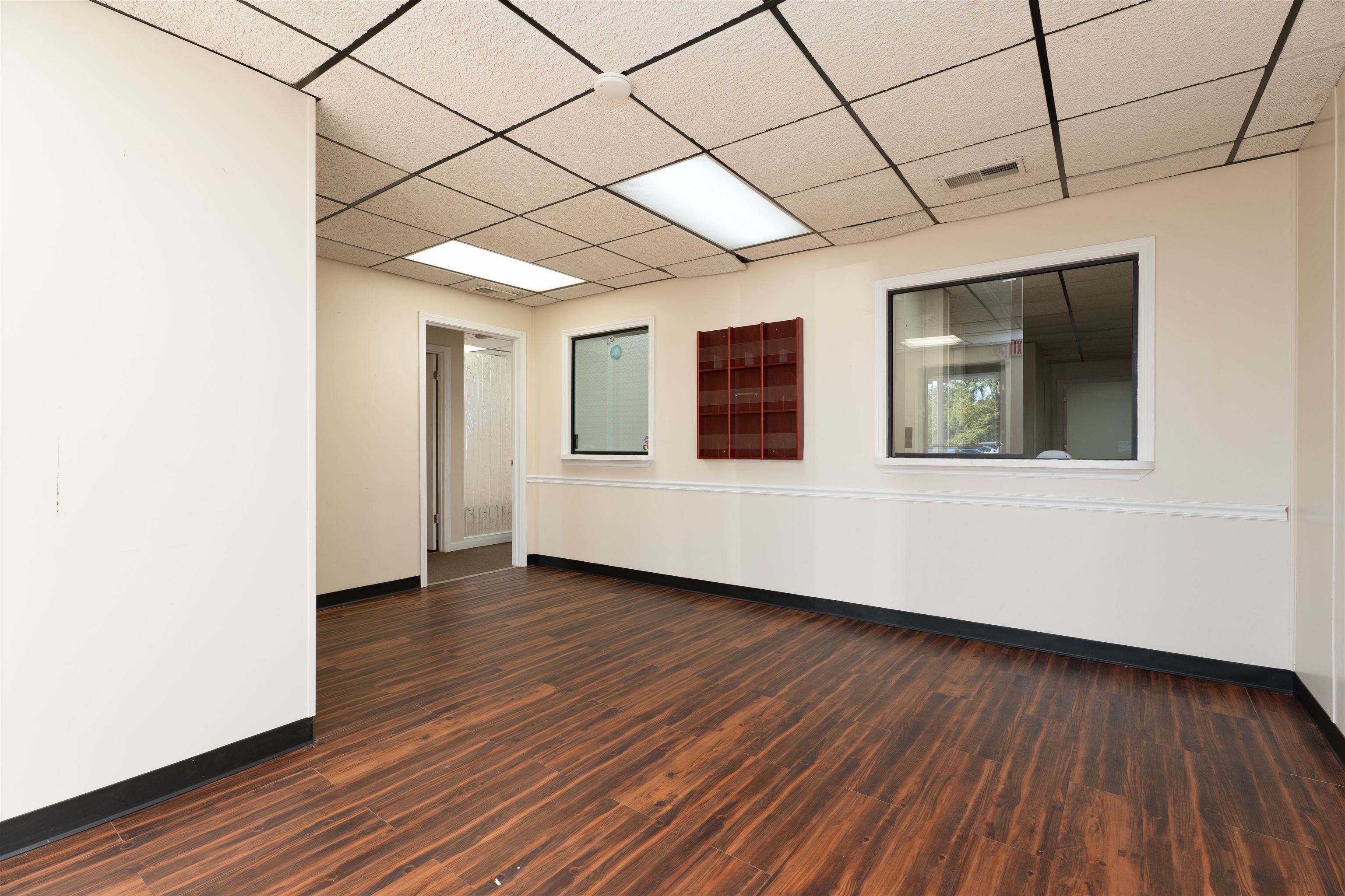 2816 Veach Rd Unit 107/108, Owensboro, Kentucky 42303, ,Mixed Use,For Sale,Veach Rd Unit 107/108,93286