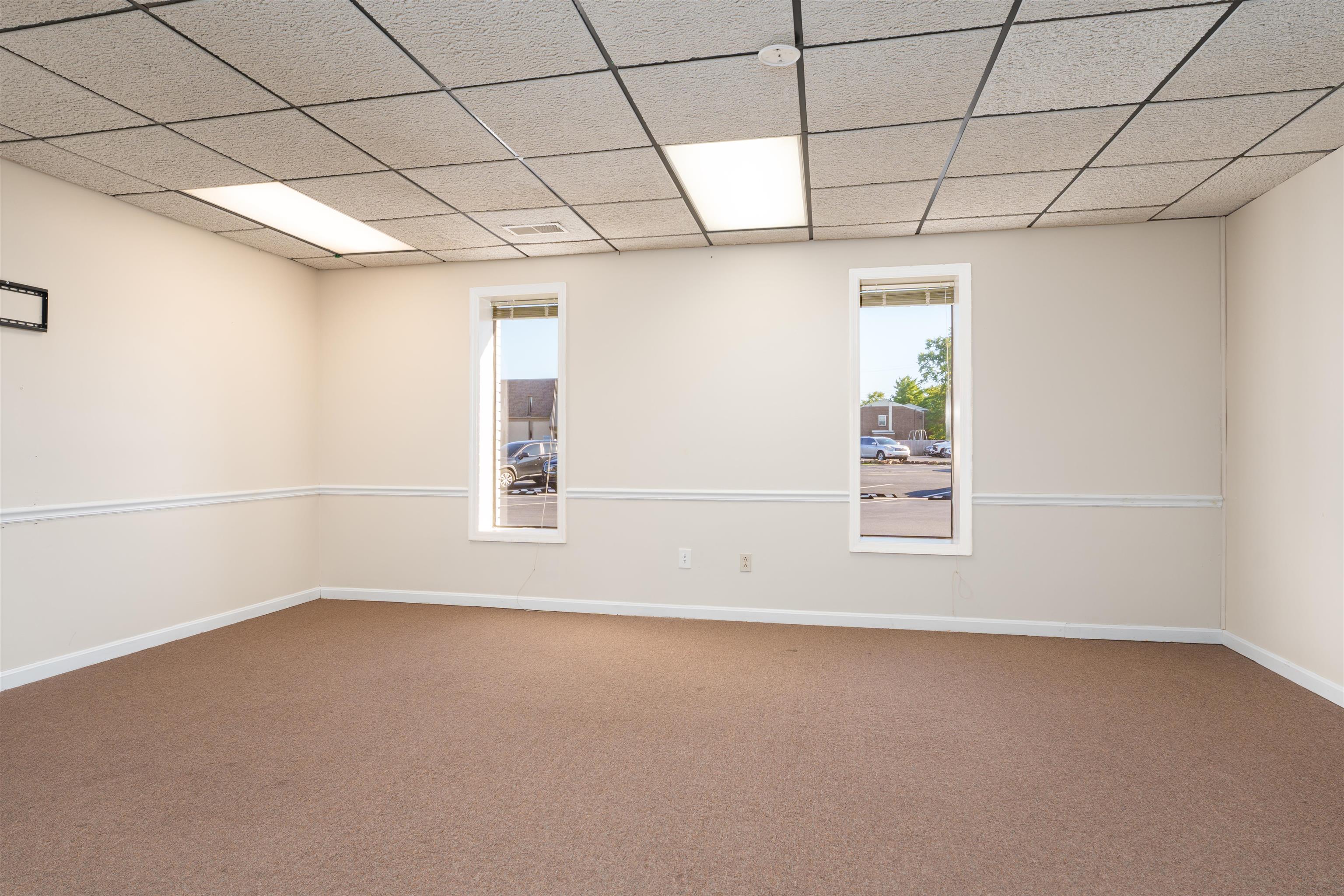 2816 Veach Rd Unit 107/108, Owensboro, Kentucky 42303, ,Mixed Use,For Sale,Veach Rd Unit 107/108,93286