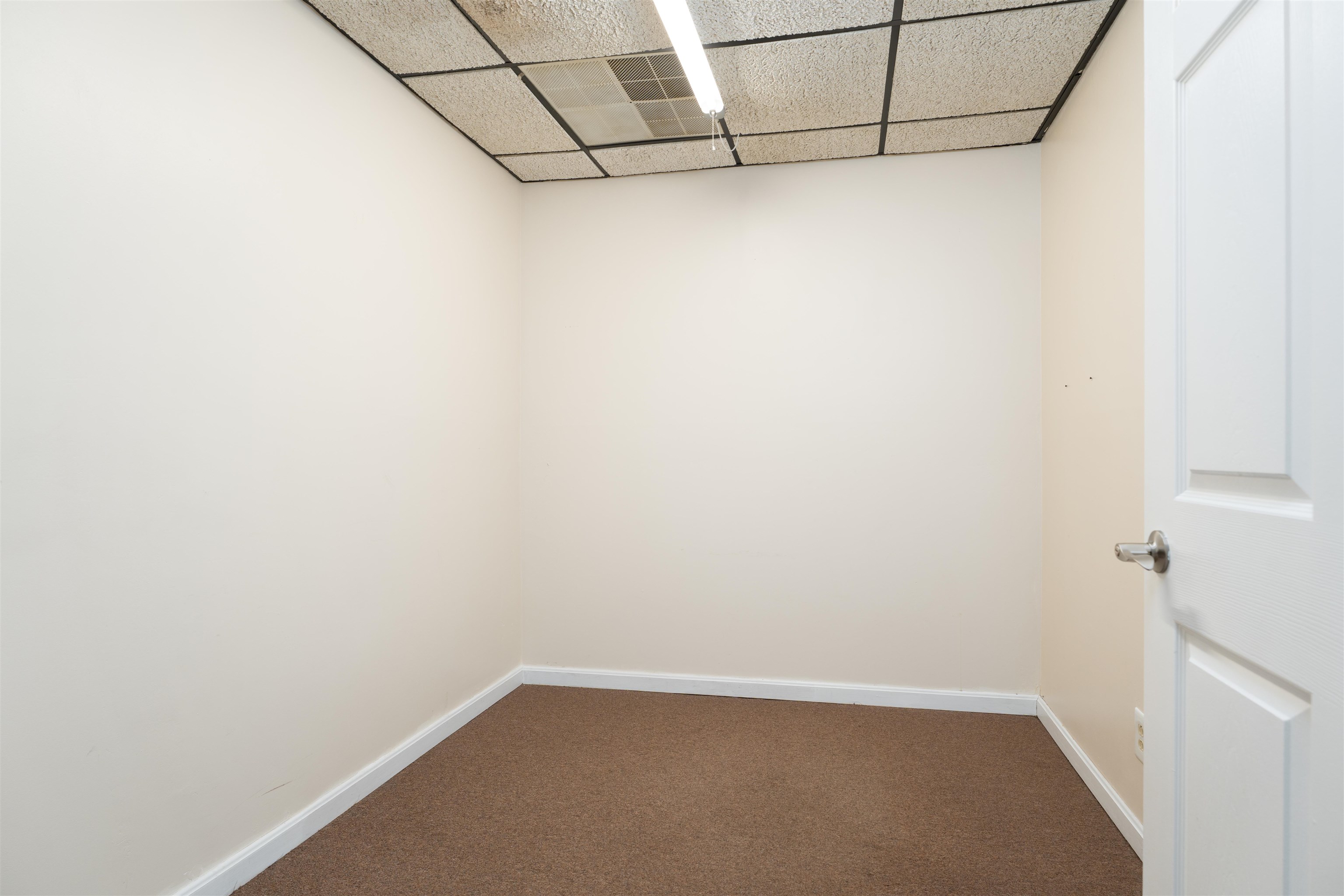 2816 Veach Rd Unit 107/108, Owensboro, Kentucky 42303, ,Mixed Use,For Sale,Veach Rd Unit 107/108,93286