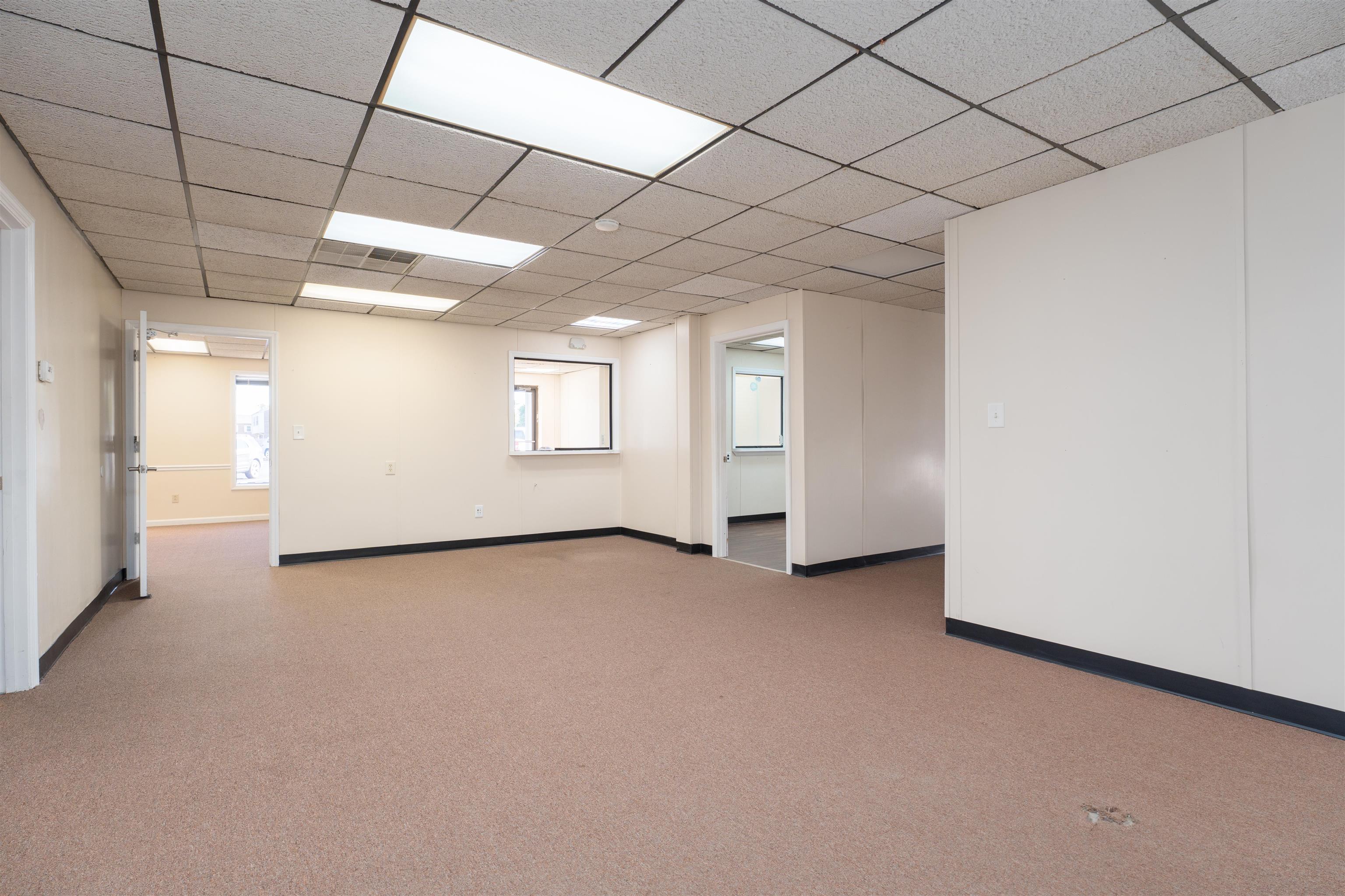 2816 Veach Rd Unit 107/108, Owensboro, Kentucky 42303, ,Mixed Use,For Sale,Veach Rd Unit 107/108,93286