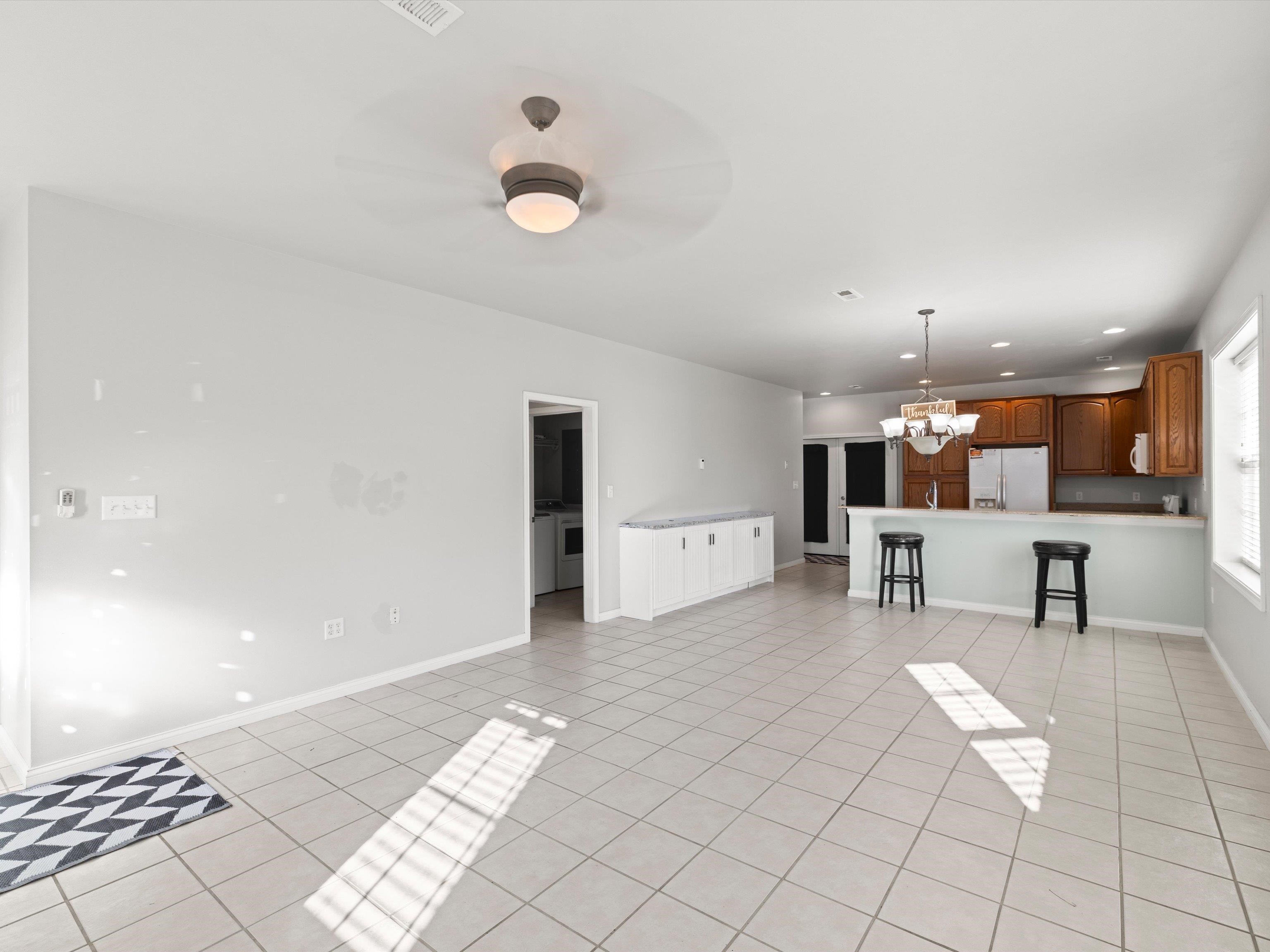 519 Monroe St, NEWBURGH, Indiana 47630-1221, 3 Bedrooms Bedrooms, ,2 BathroomsBathrooms,Single Family Residence,For Sale,Monroe St,93319