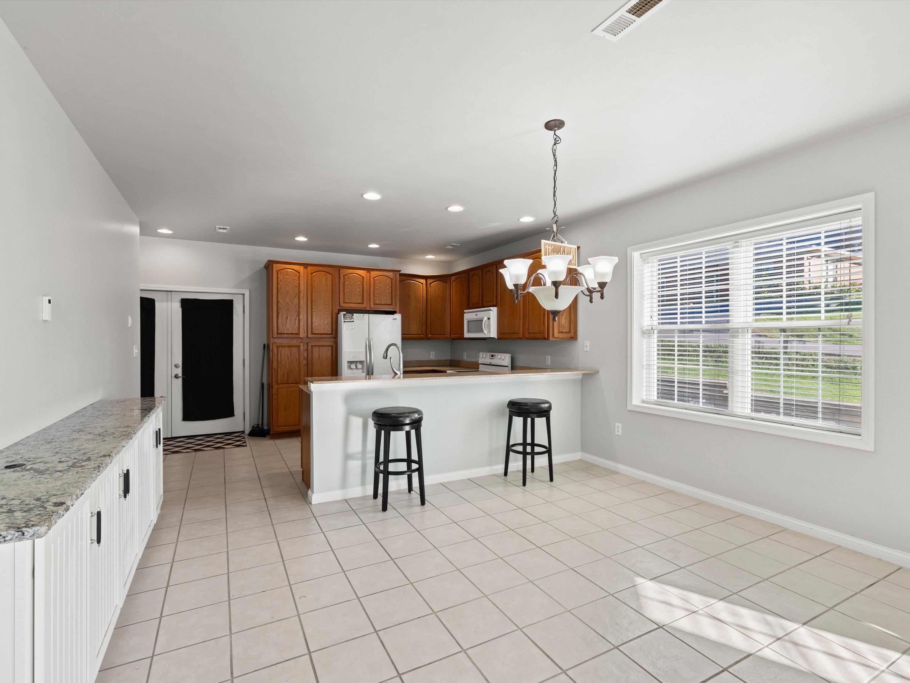 519 Monroe St, NEWBURGH, Indiana 47630-1221, 3 Bedrooms Bedrooms, ,2 BathroomsBathrooms,Single Family Residence,For Sale,Monroe St,93319