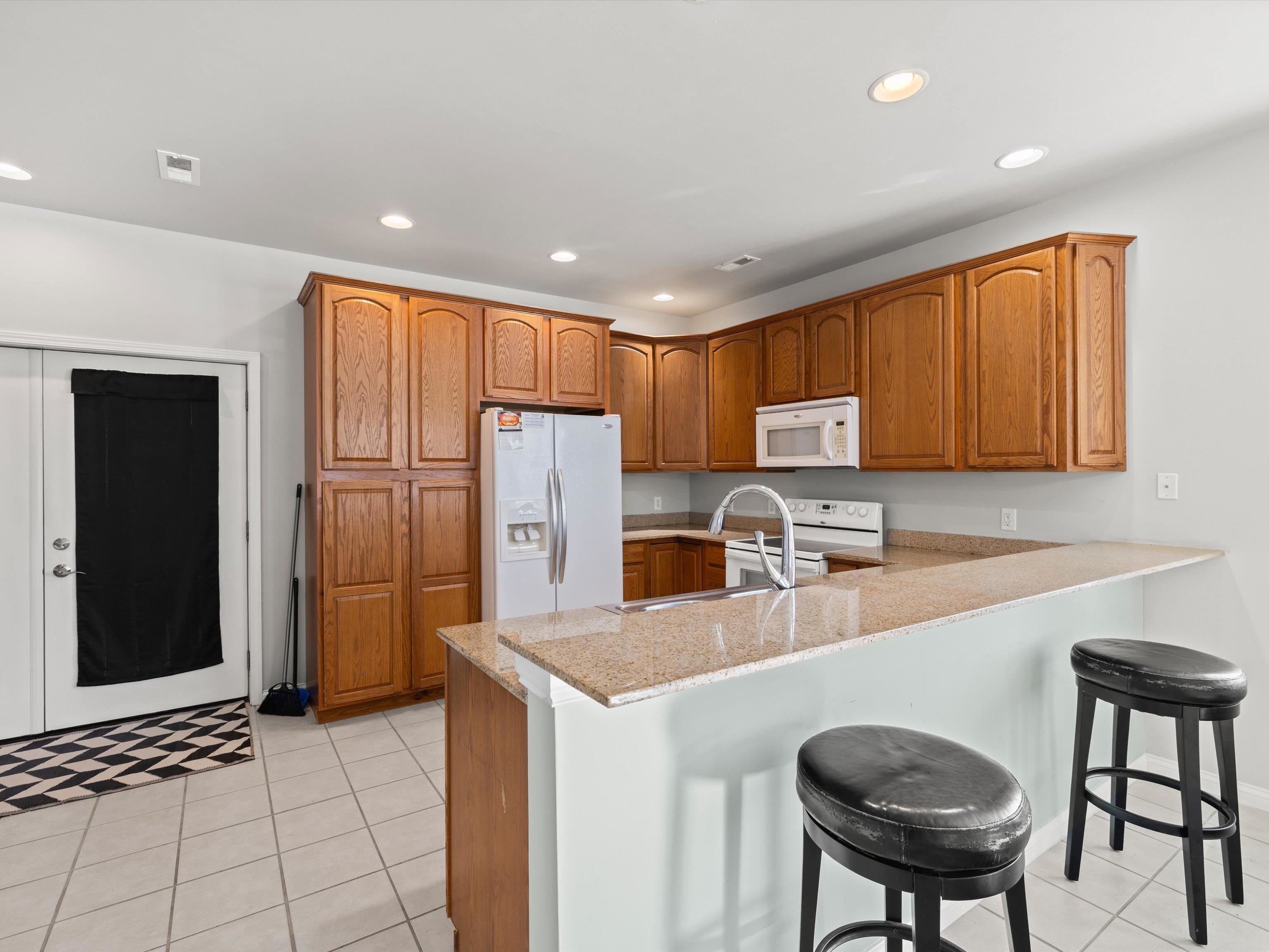 519 Monroe St, NEWBURGH, Indiana 47630-1221, 3 Bedrooms Bedrooms, ,2 BathroomsBathrooms,Single Family Residence,For Sale,Monroe St,93319