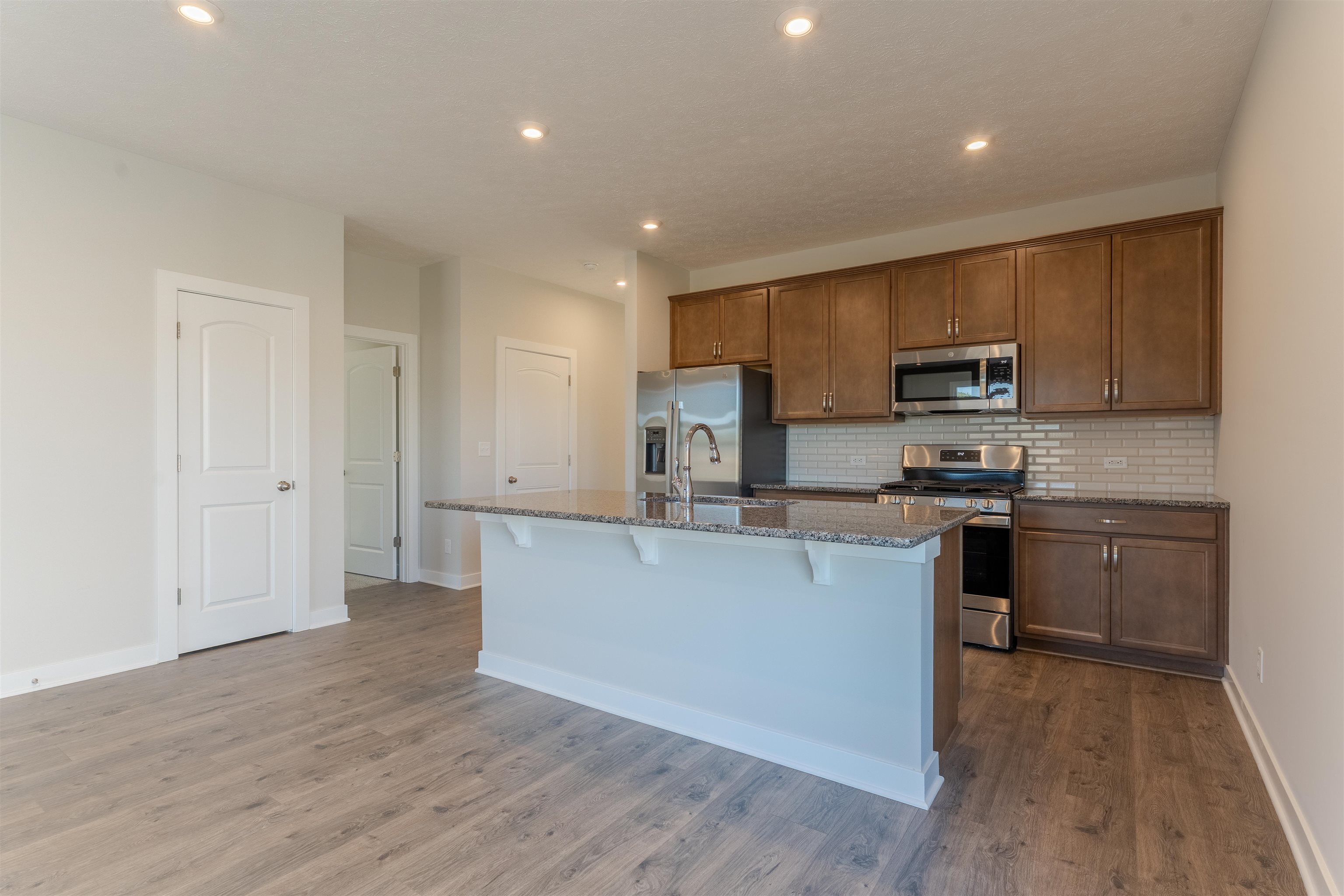 551 Alabaster Lane, Owensboro, Kentucky 42301, 3 Bedrooms Bedrooms, ,2 BathroomsBathrooms,Single Family Residence,For Sale,Alabaster Lane,93322