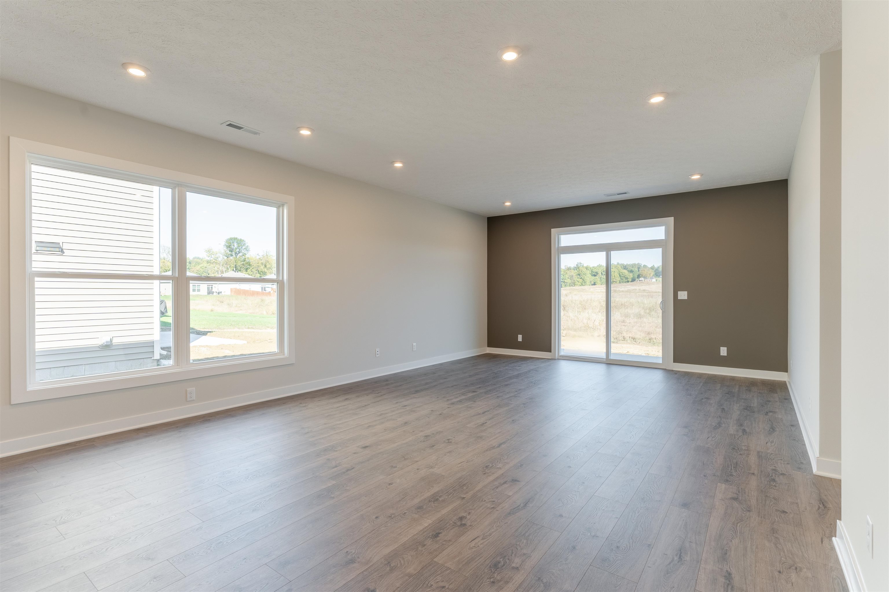 551 Alabaster Lane, Owensboro, Kentucky 42301, 3 Bedrooms Bedrooms, ,2 BathroomsBathrooms,Single Family Residence,For Sale,Alabaster Lane,93322