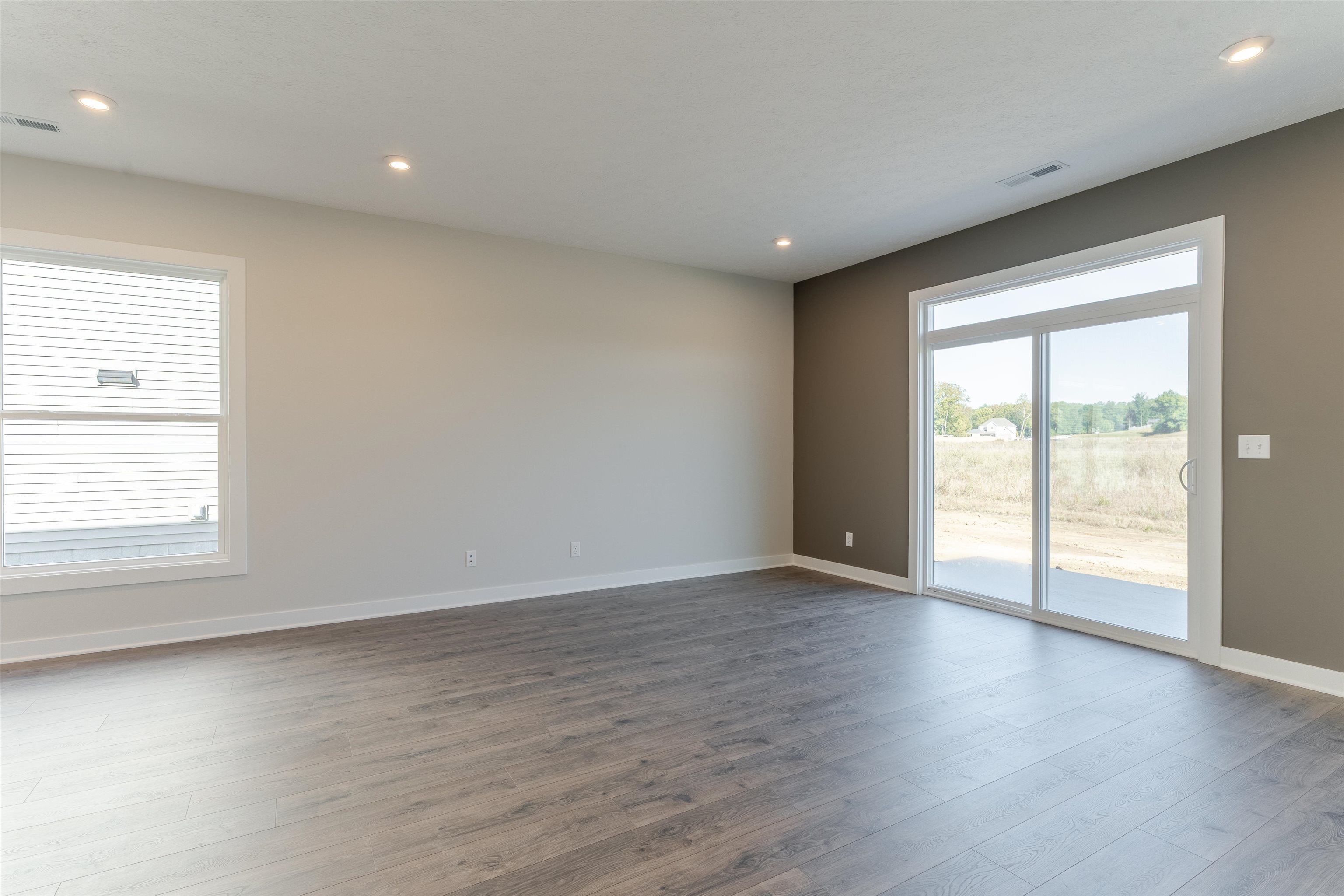 551 Alabaster Lane, Owensboro, Kentucky 42301, 3 Bedrooms Bedrooms, ,2 BathroomsBathrooms,Single Family Residence,For Sale,Alabaster Lane,93322