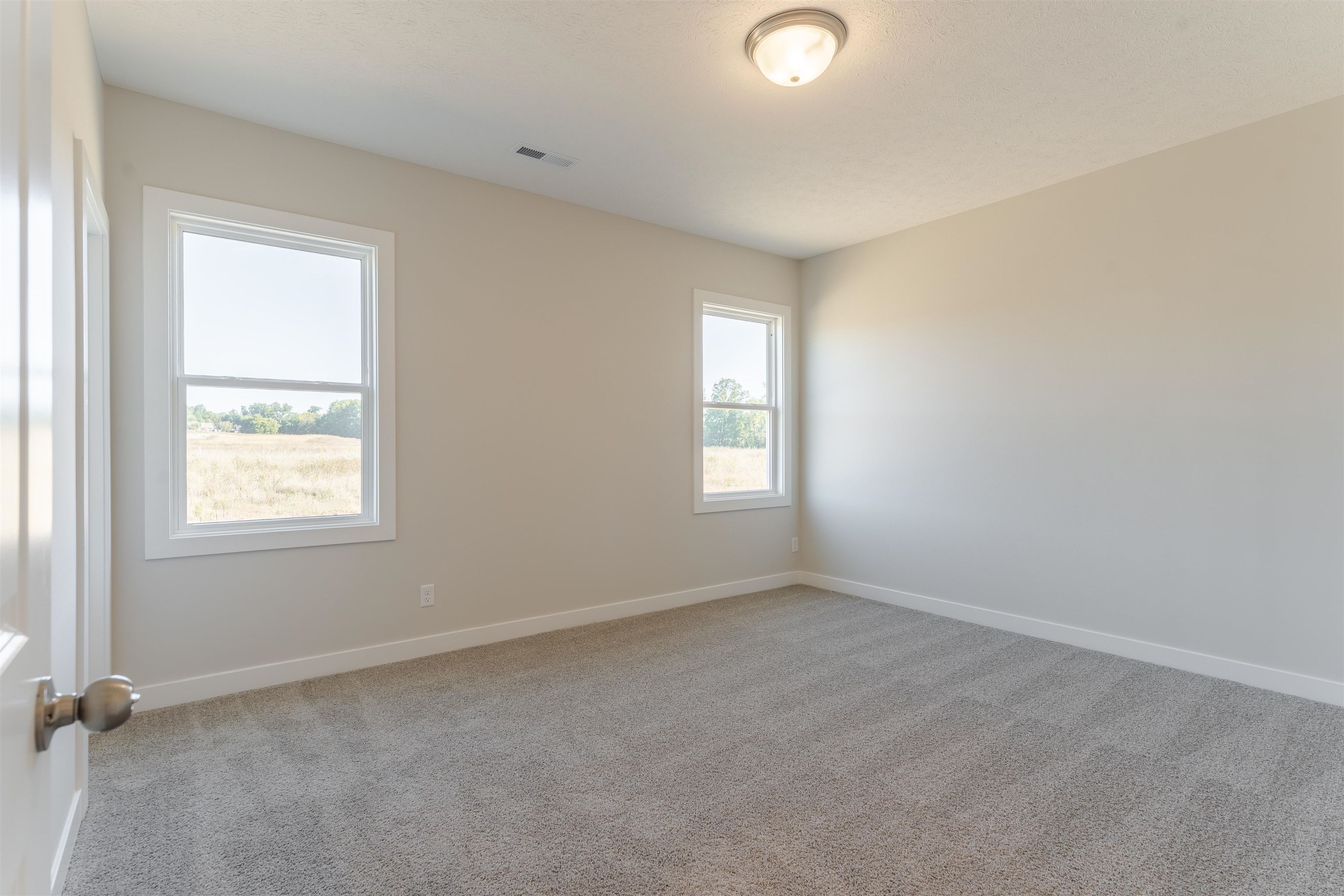 551 Alabaster Lane, Owensboro, Kentucky 42301, 3 Bedrooms Bedrooms, ,2 BathroomsBathrooms,Single Family Residence,For Sale,Alabaster Lane,93322