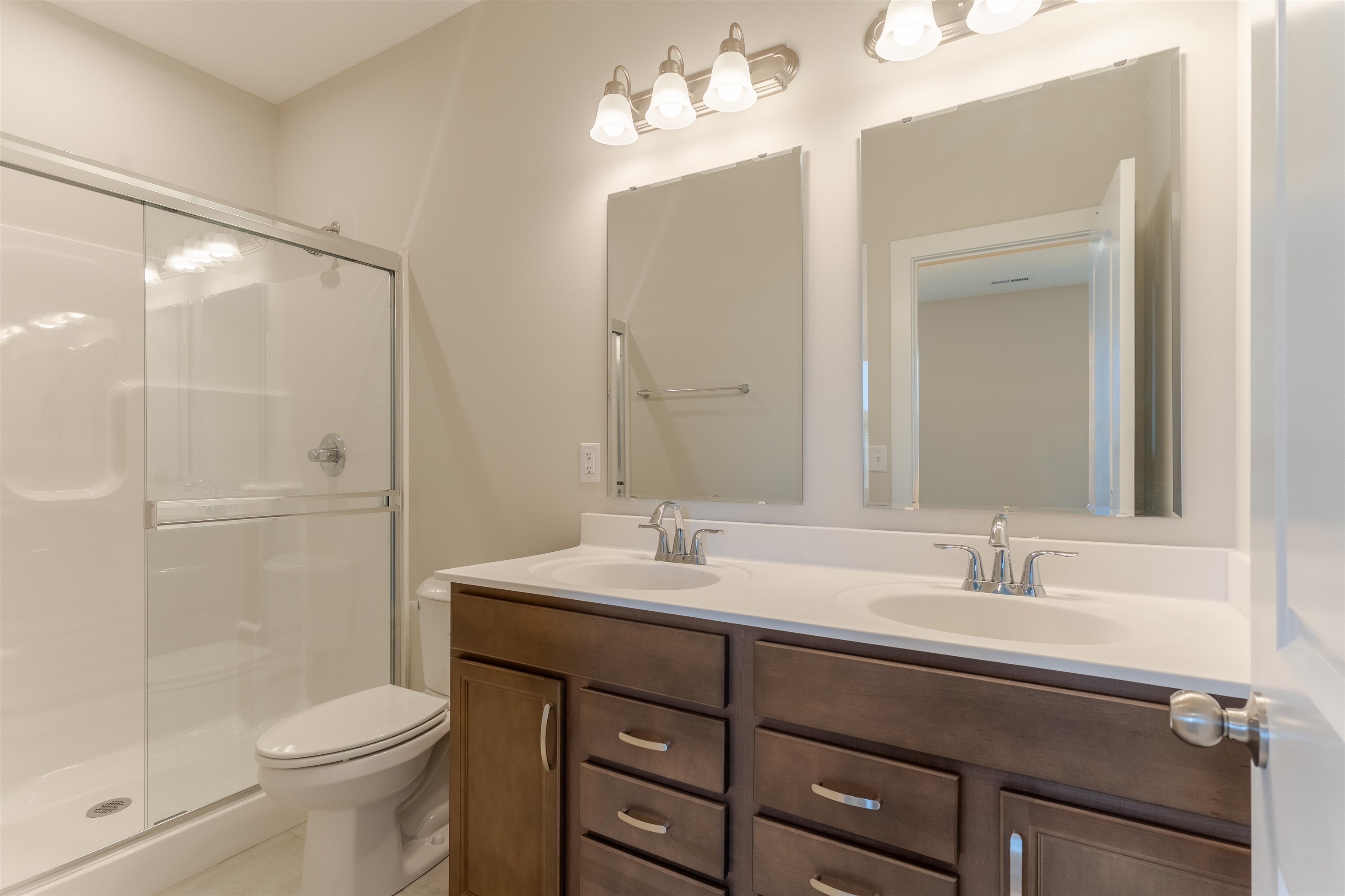 551 Alabaster Lane, Owensboro, Kentucky 42301, 3 Bedrooms Bedrooms, ,2 BathroomsBathrooms,Single Family Residence,For Sale,Alabaster Lane,93322