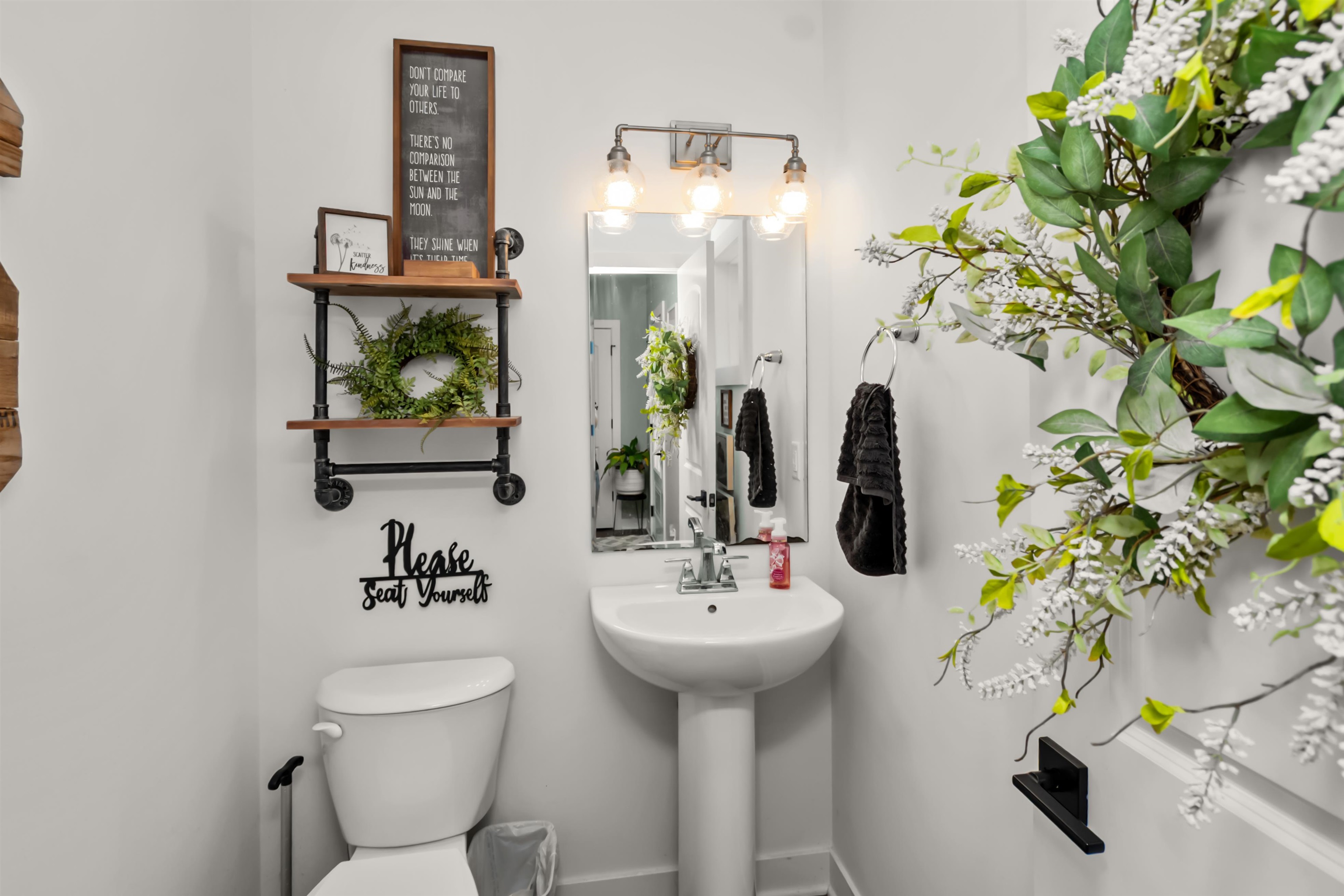 5141 Pleasant Valley Rd, Philpot, Kentucky 42366, 5 Bedrooms Bedrooms, ,2 BathroomsBathrooms,Single Family Residence,For Sale,Pleasant Valley Rd,93344