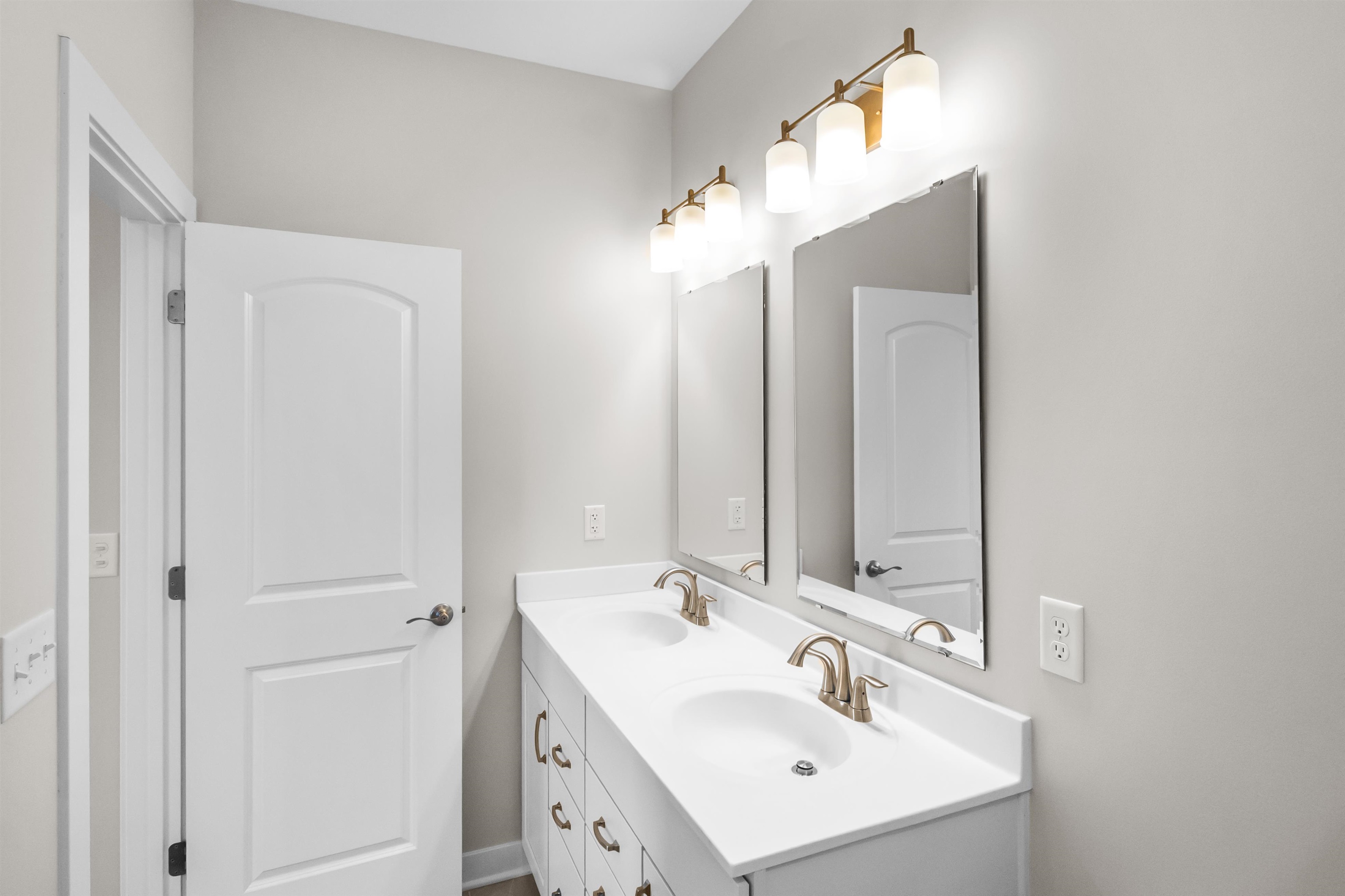 2445 Watson Circle, Owensboro, Kentucky 42301, 3 Bedrooms Bedrooms, ,2 BathroomsBathrooms,Single Family Residence,For Sale,Watson Circle,93383