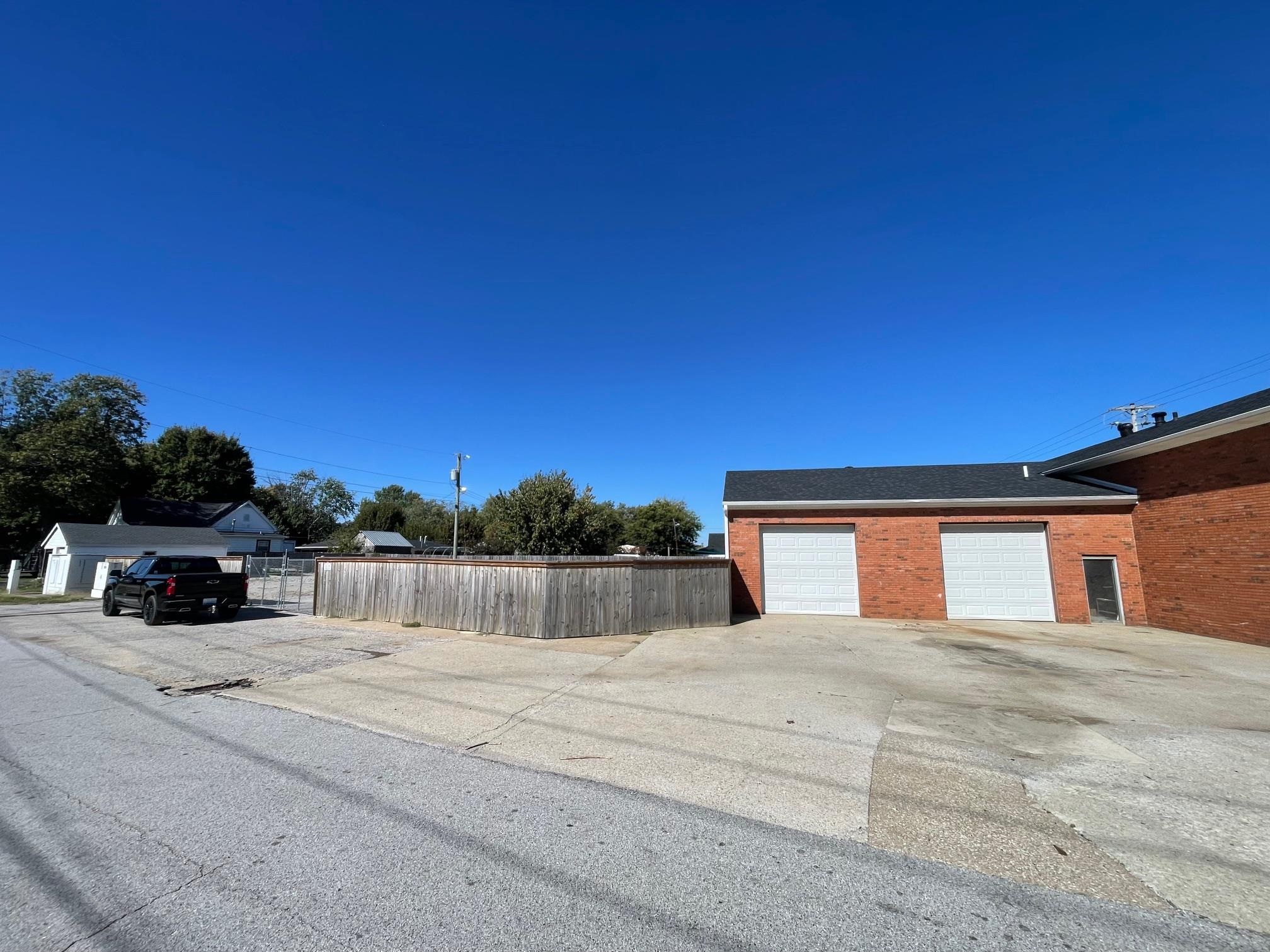 2630 New Hartford Rd, Owensboro, Kentucky 42303, ,Office,For Sale,New Hartford Rd,93399