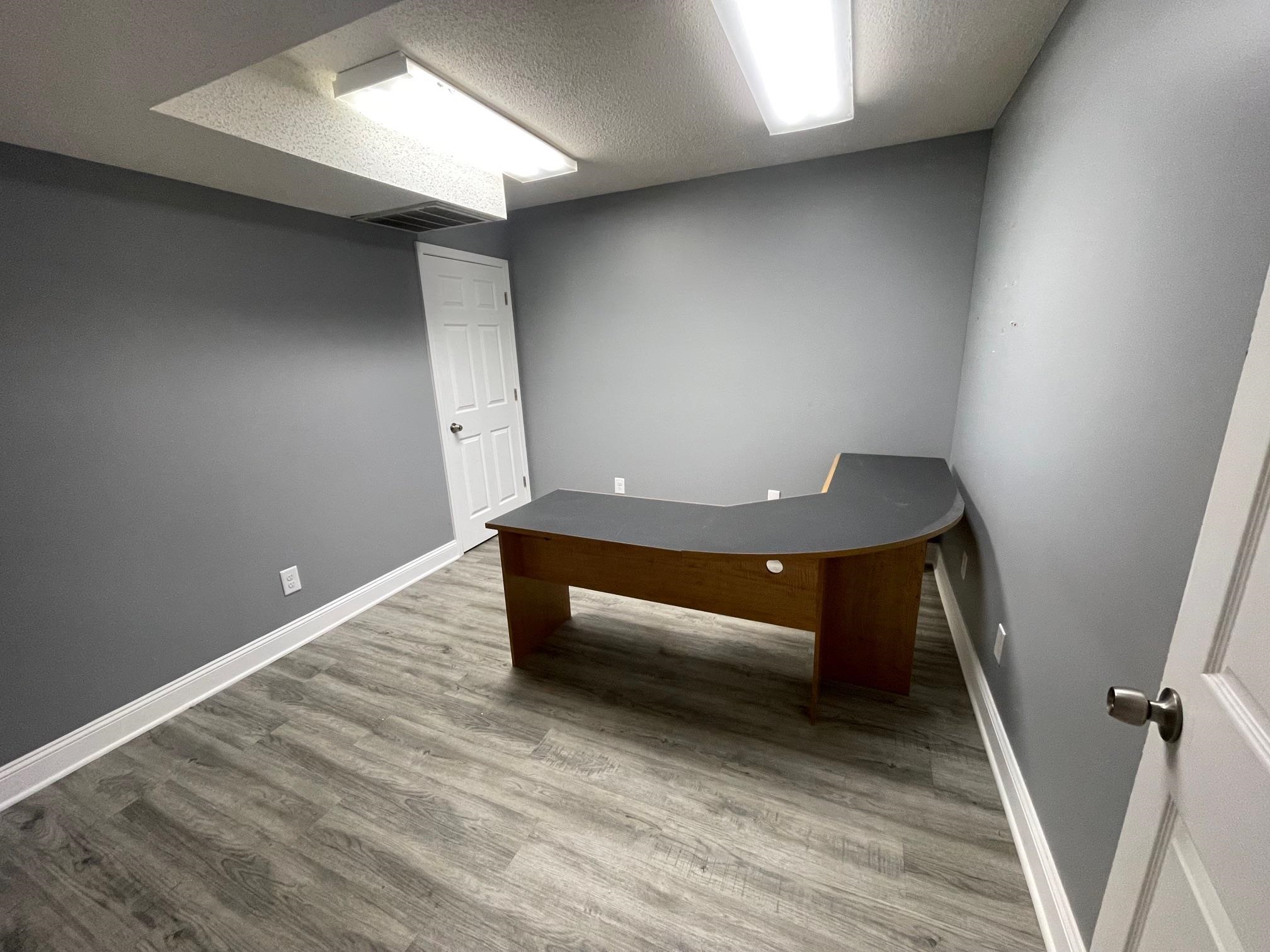 2630 New Hartford Rd, Owensboro, Kentucky 42303, ,Office,For Sale,New Hartford Rd,93399