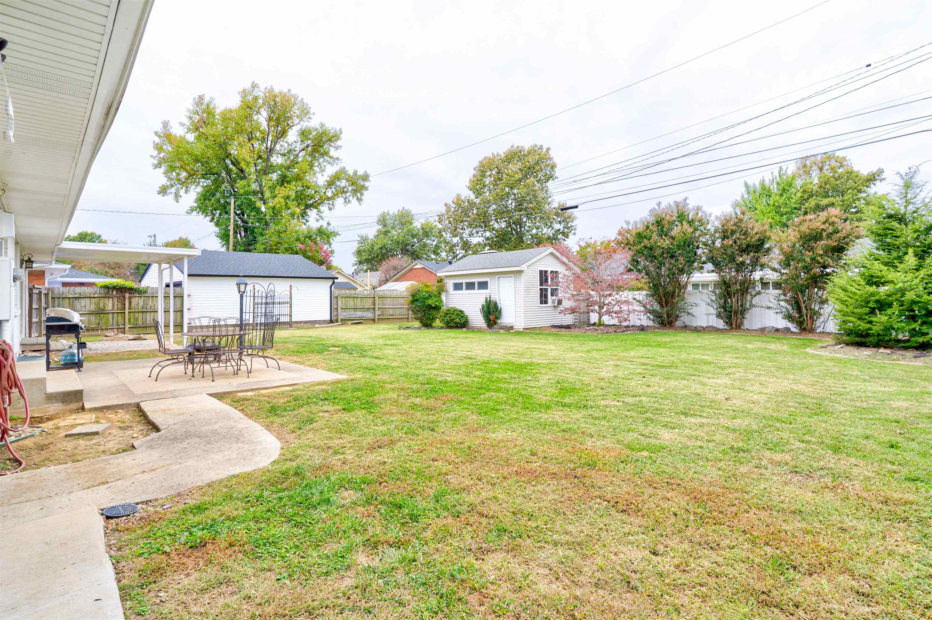 2816 Tanglewood Dr, Owensboro, Kentucky 42303, 3 Bedrooms Bedrooms, ,2 BathroomsBathrooms,Single Family Residence,For Sale,Tanglewood Dr,93412