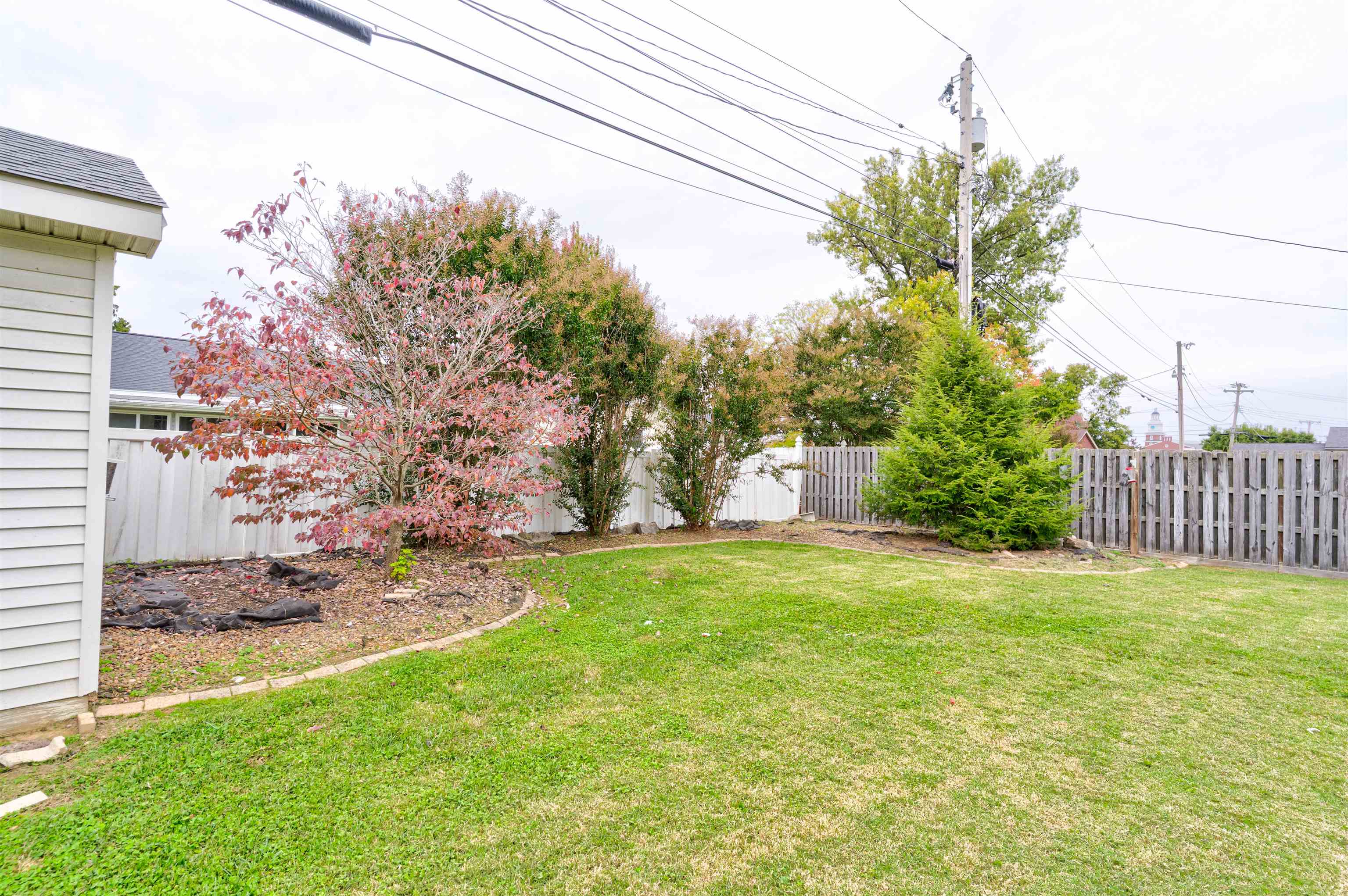 2816 Tanglewood Dr, Owensboro, Kentucky 42303, 3 Bedrooms Bedrooms, ,2 BathroomsBathrooms,Single Family Residence,For Sale,Tanglewood Dr,93412