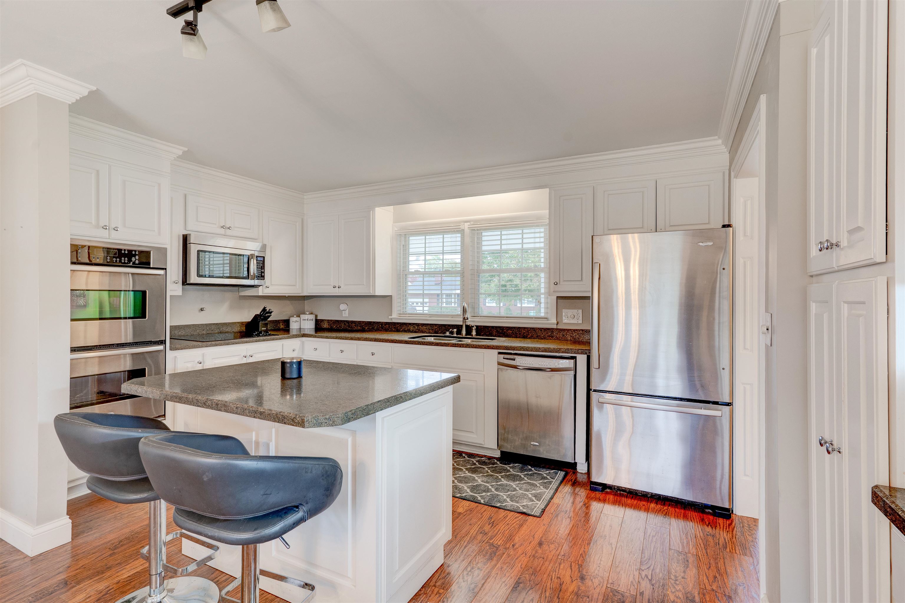 2816 Tanglewood Dr, Owensboro, Kentucky 42303, 3 Bedrooms Bedrooms, ,2 BathroomsBathrooms,Single Family Residence,For Sale,Tanglewood Dr,93412