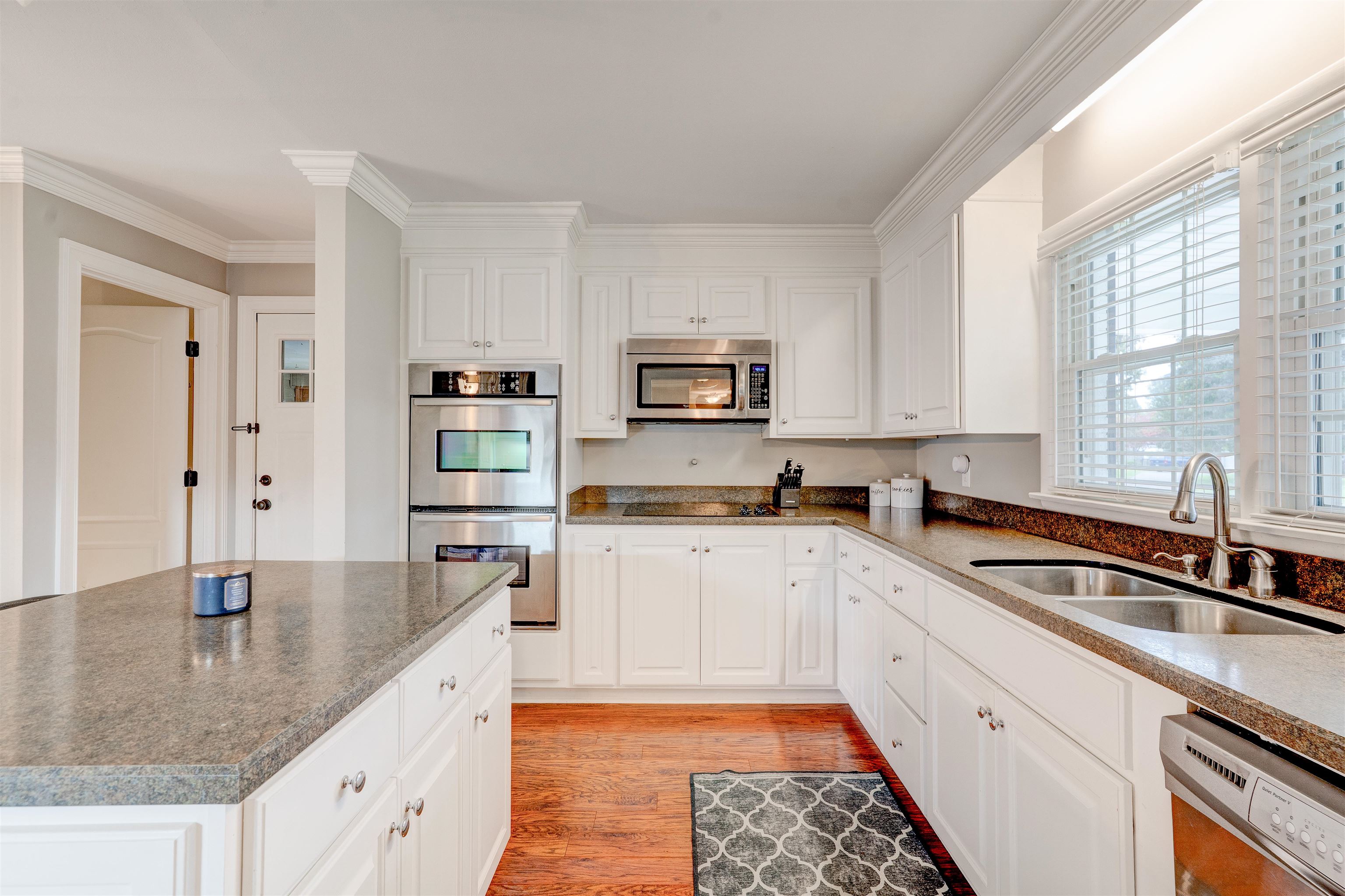 2816 Tanglewood Dr, Owensboro, Kentucky 42303, 3 Bedrooms Bedrooms, ,2 BathroomsBathrooms,Single Family Residence,For Sale,Tanglewood Dr,93412