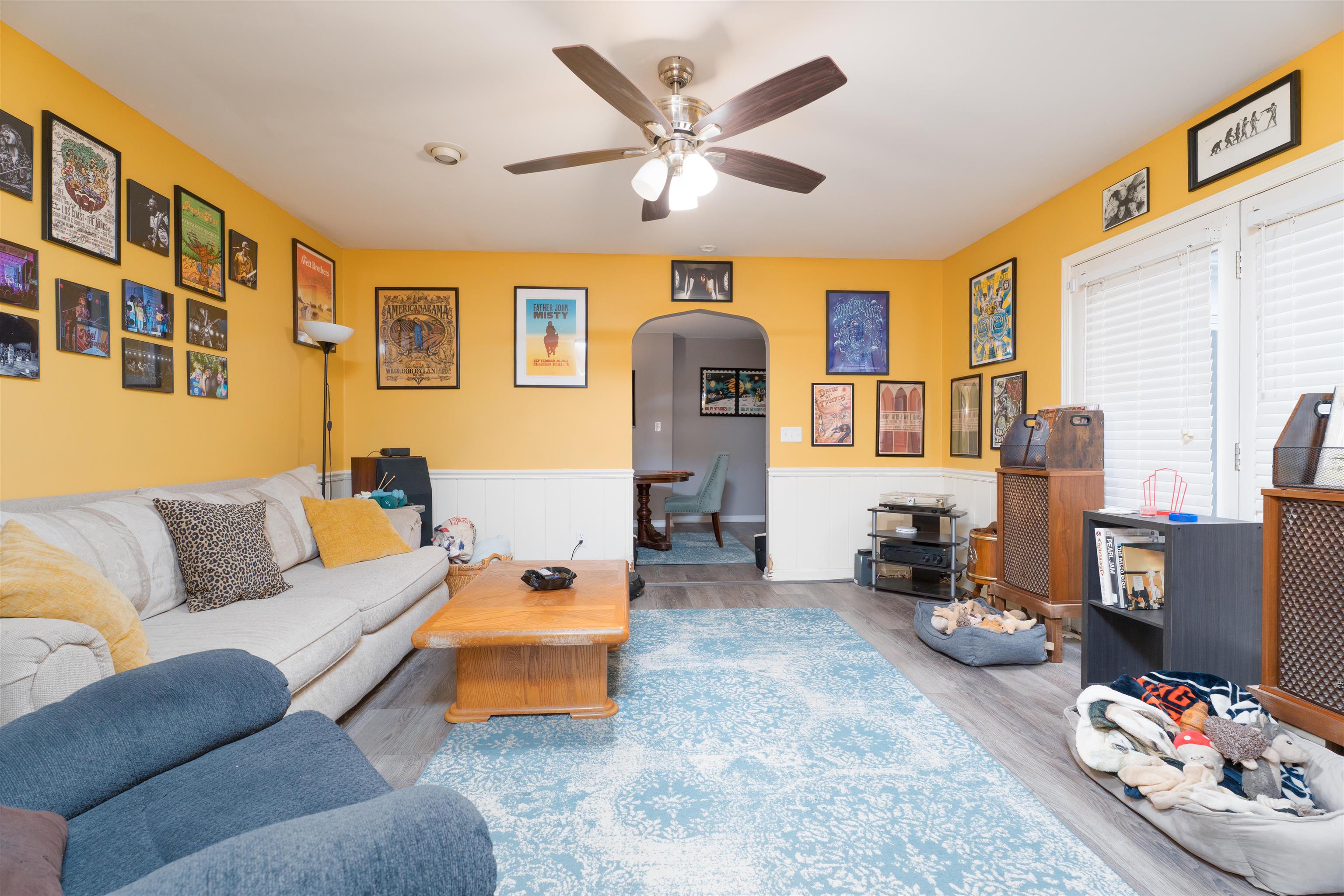 2252 York St S, Owensboro, Kentucky 42301, 4 Bedrooms Bedrooms, ,3 BathroomsBathrooms,Single Family Residence,For Sale,2252 York St S,93413