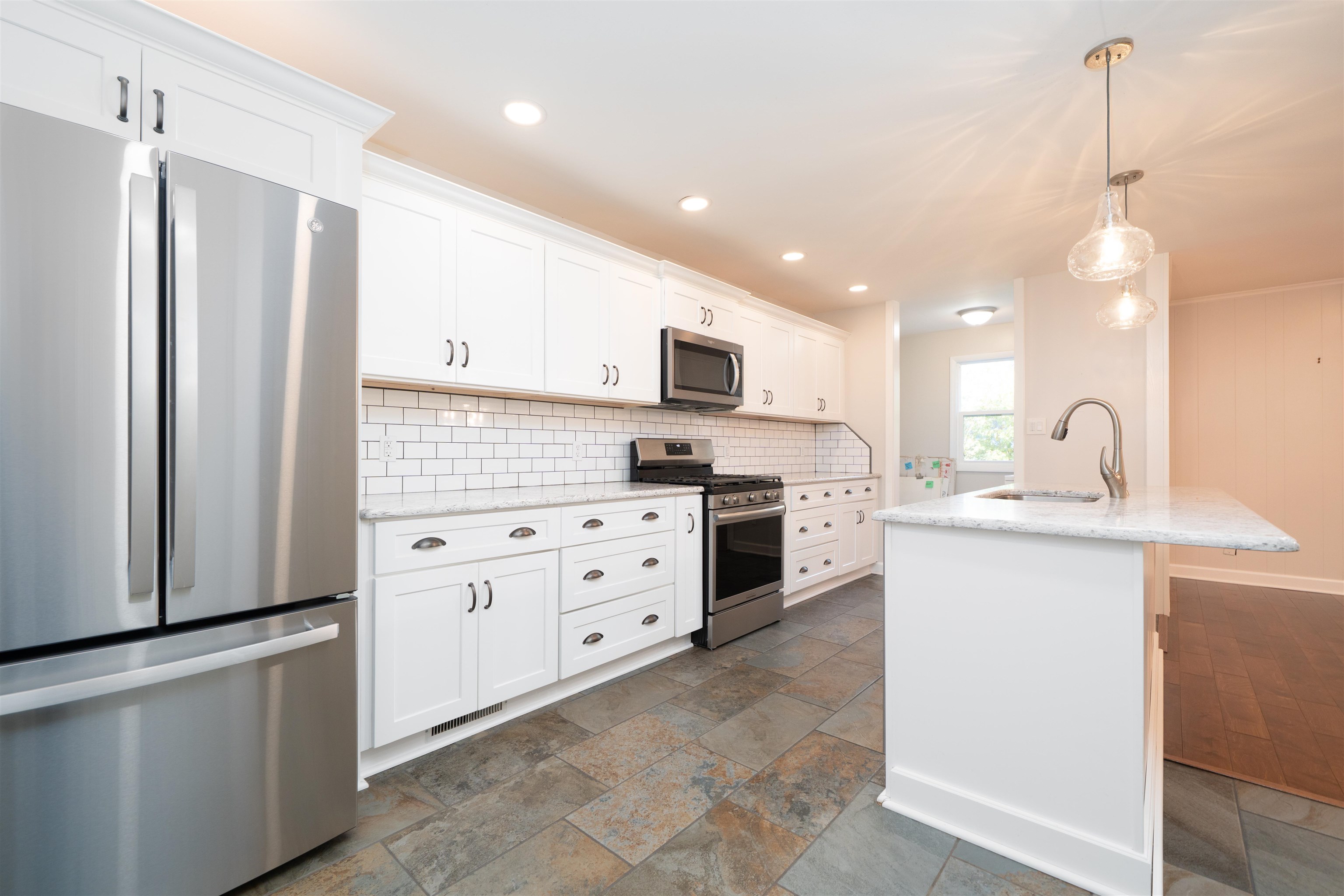 2300 Southeastern Parkway, Owensboro, Kentucky 42303, 3 Bedrooms Bedrooms, ,2 BathroomsBathrooms,Single Family Residence,For Sale,Southeastern Parkway,93440