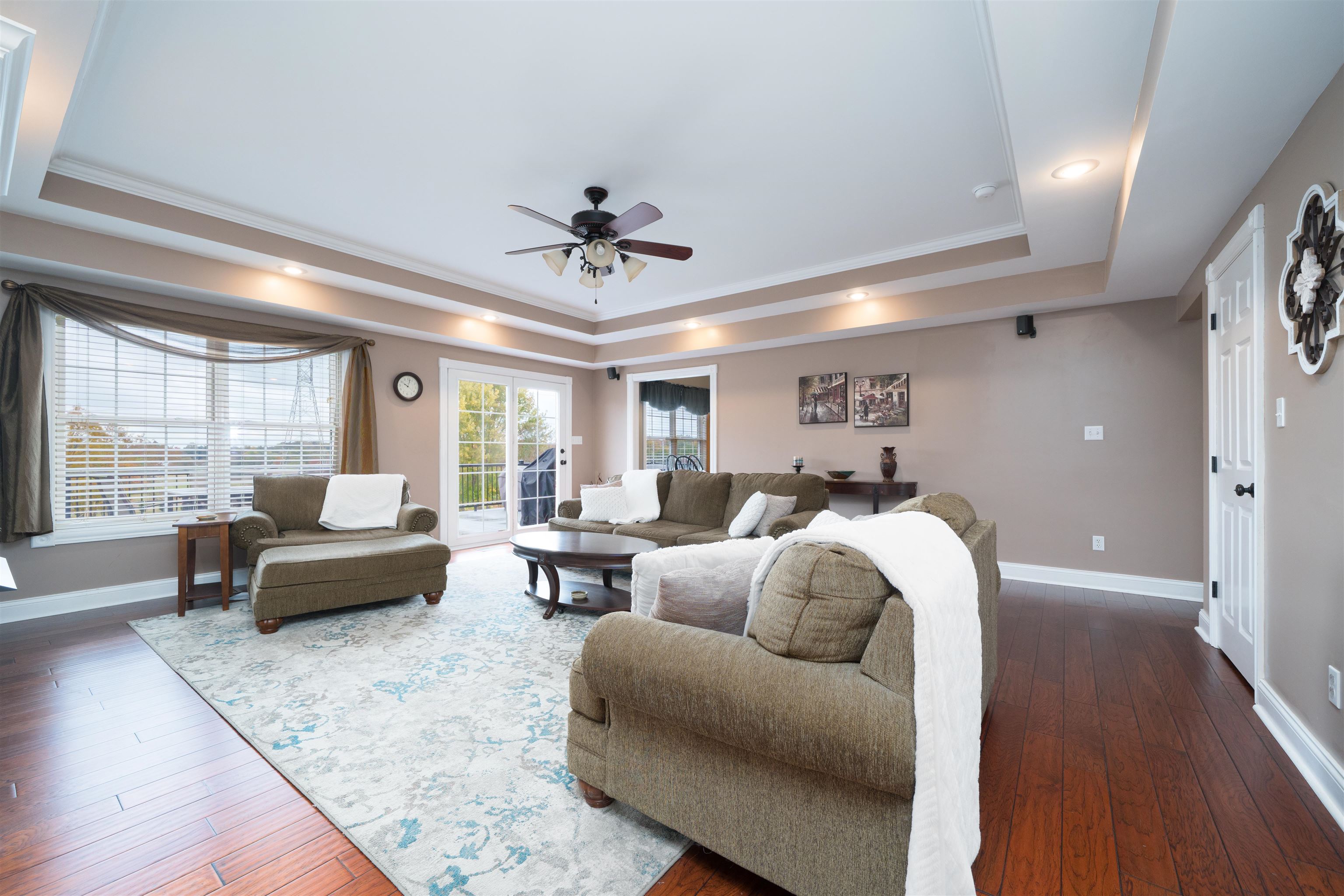 4329 Valleyview Ct, Owensboro, Kentucky 42303, 6 Bedrooms Bedrooms, ,3 BathroomsBathrooms,Single Family Residence,For Sale,Valleyview Ct,93449