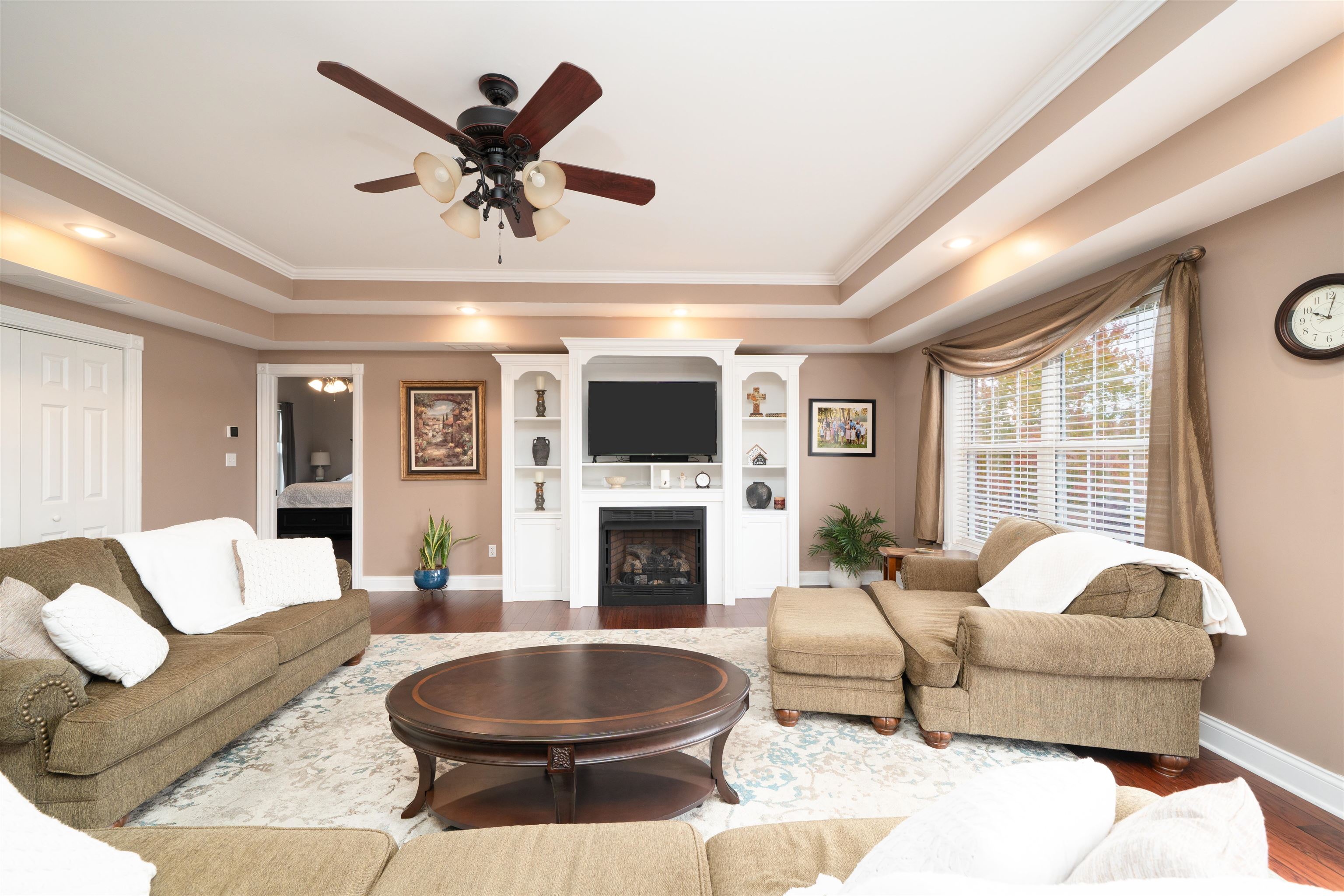 4329 Valleyview Ct, Owensboro, Kentucky 42303, 6 Bedrooms Bedrooms, ,3 BathroomsBathrooms,Single Family Residence,For Sale,Valleyview Ct,93449