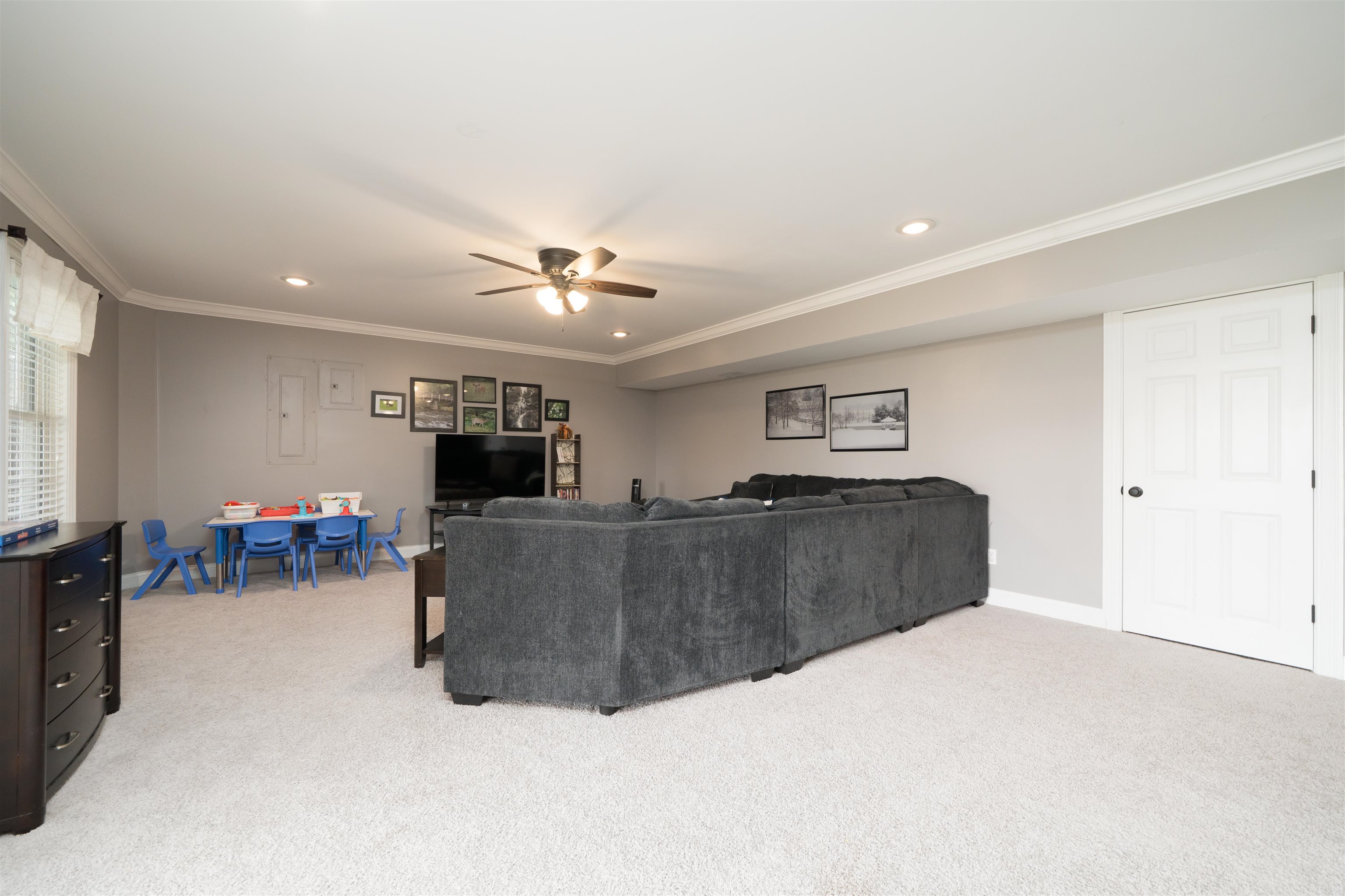 4329 Valleyview Ct, Owensboro, Kentucky 42303, 6 Bedrooms Bedrooms, ,3 BathroomsBathrooms,Single Family Residence,For Sale,Valleyview Ct,93449