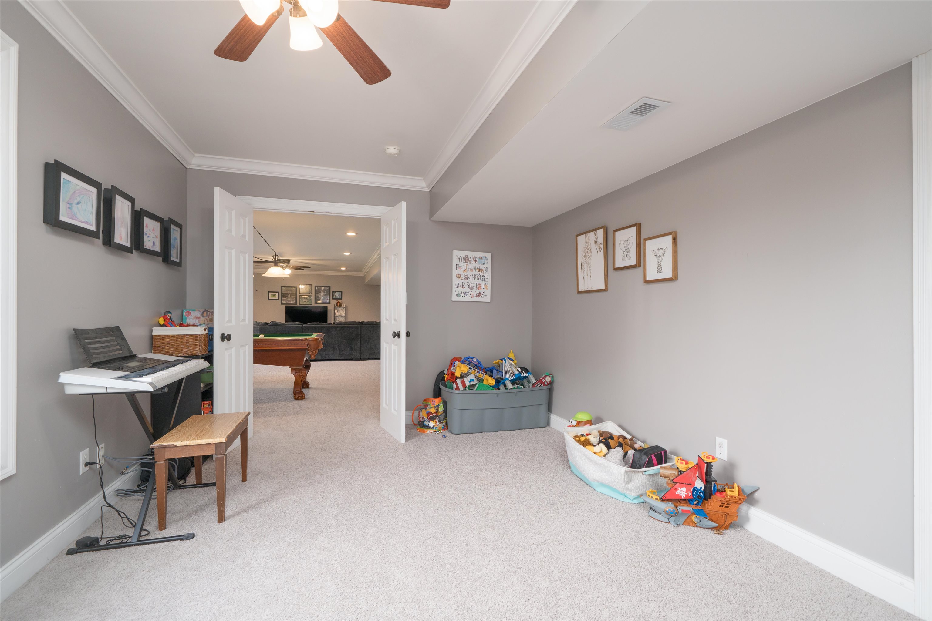 4329 Valleyview Ct, Owensboro, Kentucky 42303, 6 Bedrooms Bedrooms, ,3 BathroomsBathrooms,Single Family Residence,For Sale,Valleyview Ct,93449