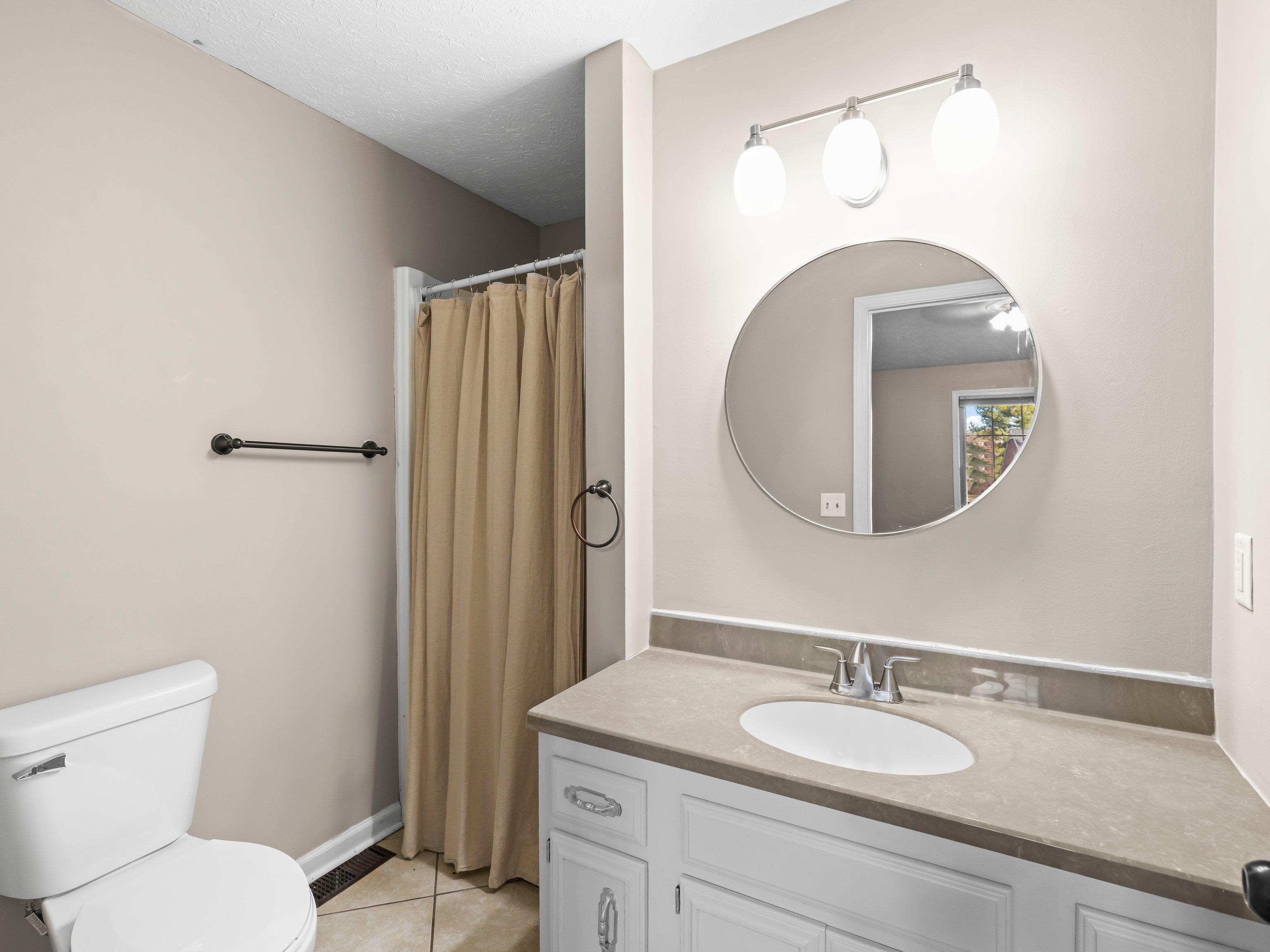 4437 Hunters Trace, Owensboro, Kentucky 42303, 3 Bedrooms Bedrooms, ,2 BathroomsBathrooms,Single Family Residence,For Sale,Hunters Trace,93455