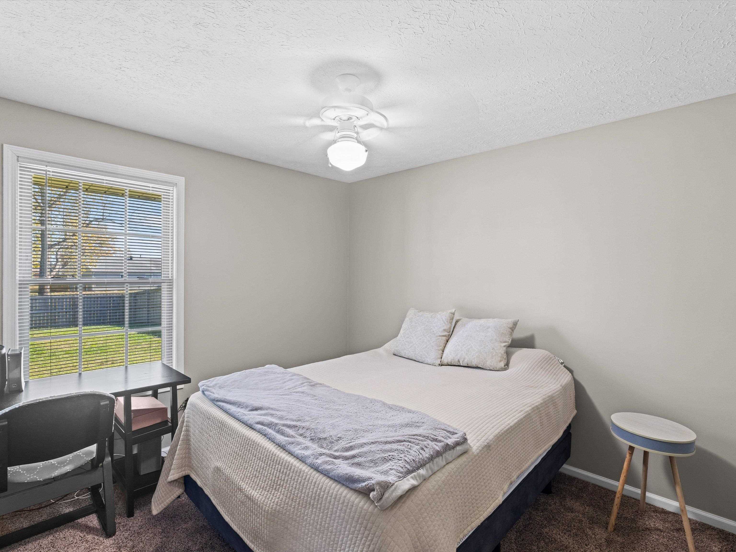 4437 Hunters Trace, Owensboro, Kentucky 42303, 3 Bedrooms Bedrooms, ,2 BathroomsBathrooms,Single Family Residence,For Sale,Hunters Trace,93455