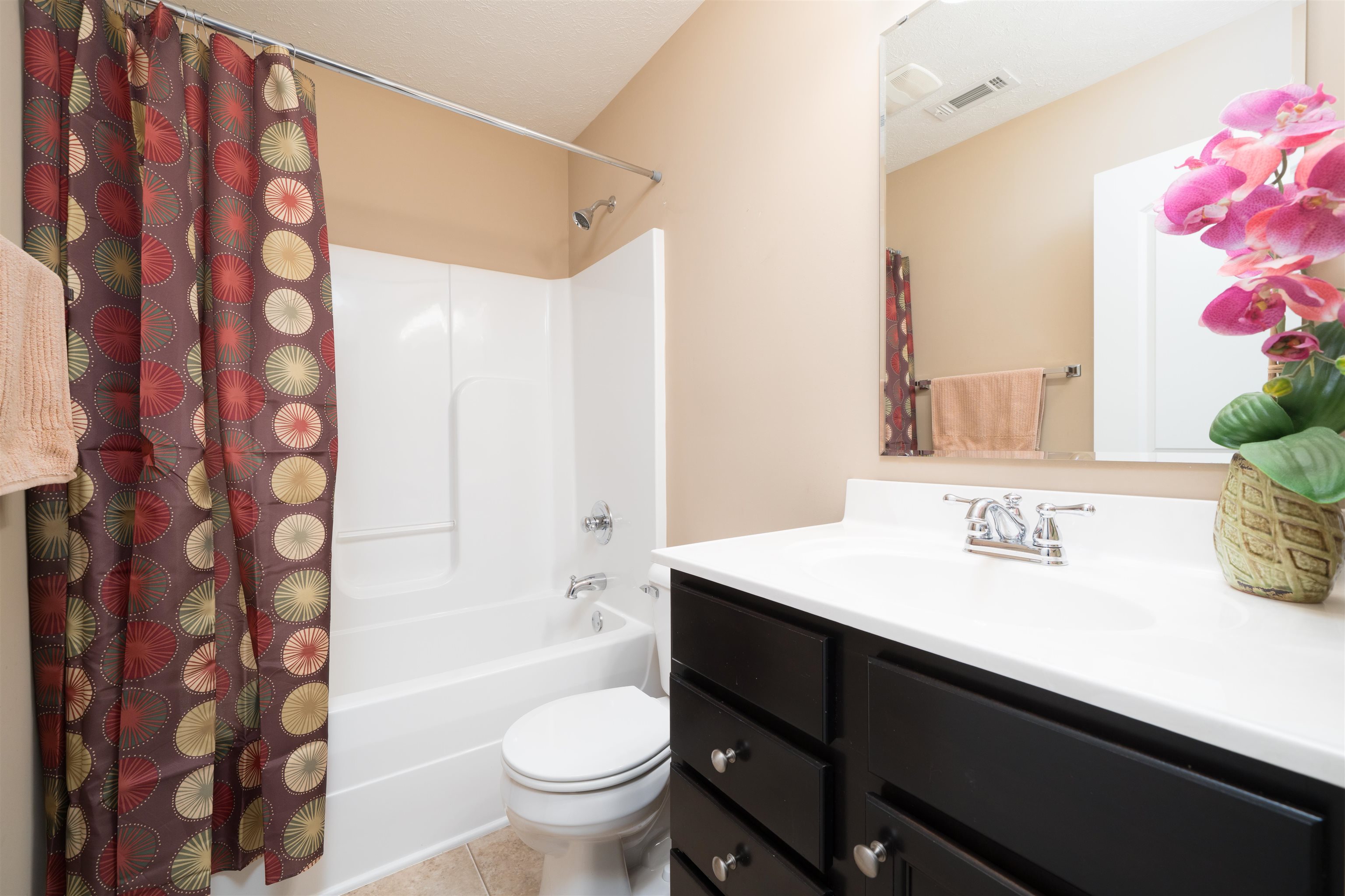 2000 Meadow Grass Creek, Owensboro, Kentucky 42303, 3 Bedrooms Bedrooms, ,2 BathroomsBathrooms,Single Family Residence,For Sale,Meadow Grass Creek,93468