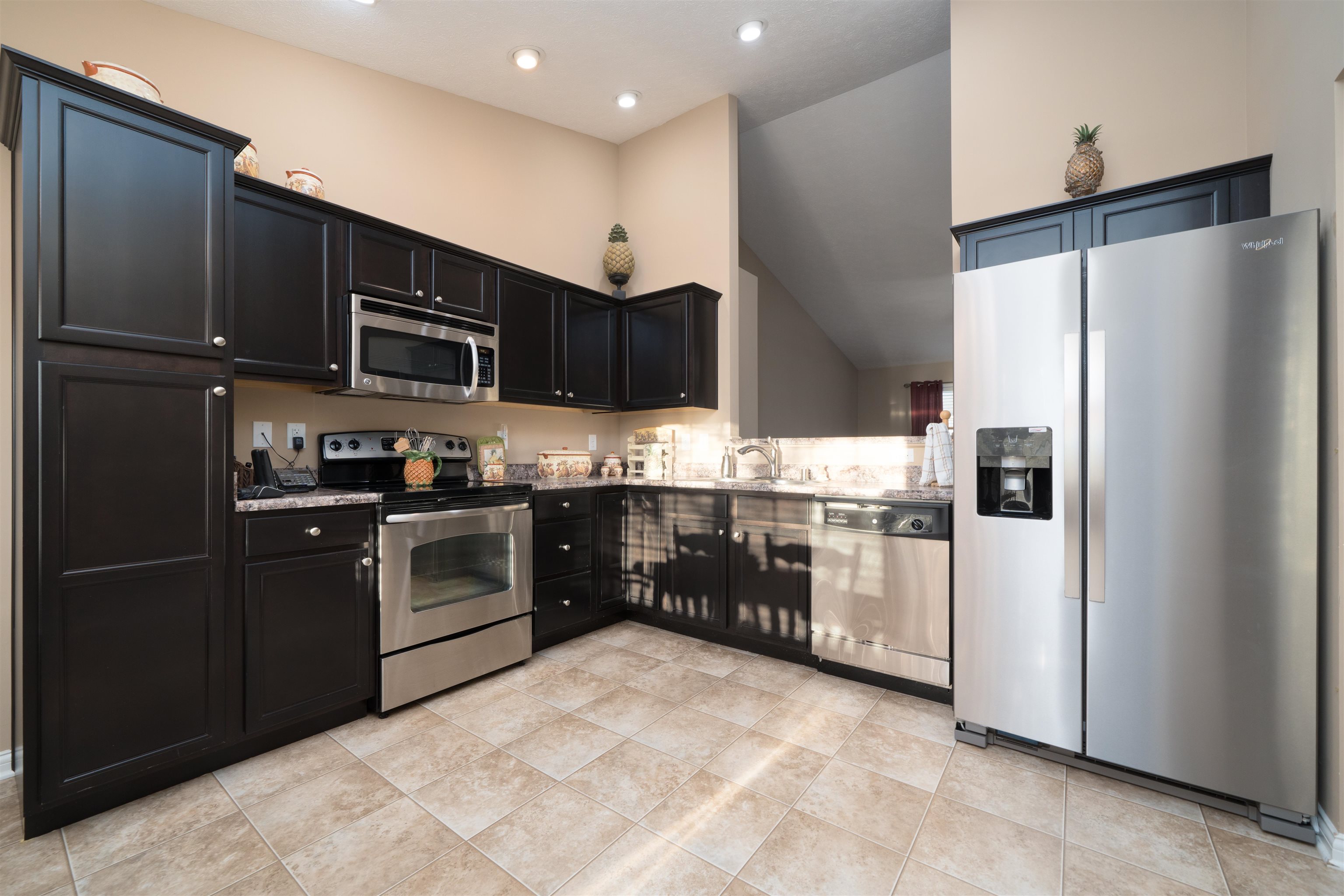 2000 Meadow Grass Creek, Owensboro, Kentucky 42303, 3 Bedrooms Bedrooms, ,2 BathroomsBathrooms,Single Family Residence,For Sale,Meadow Grass Creek,93468