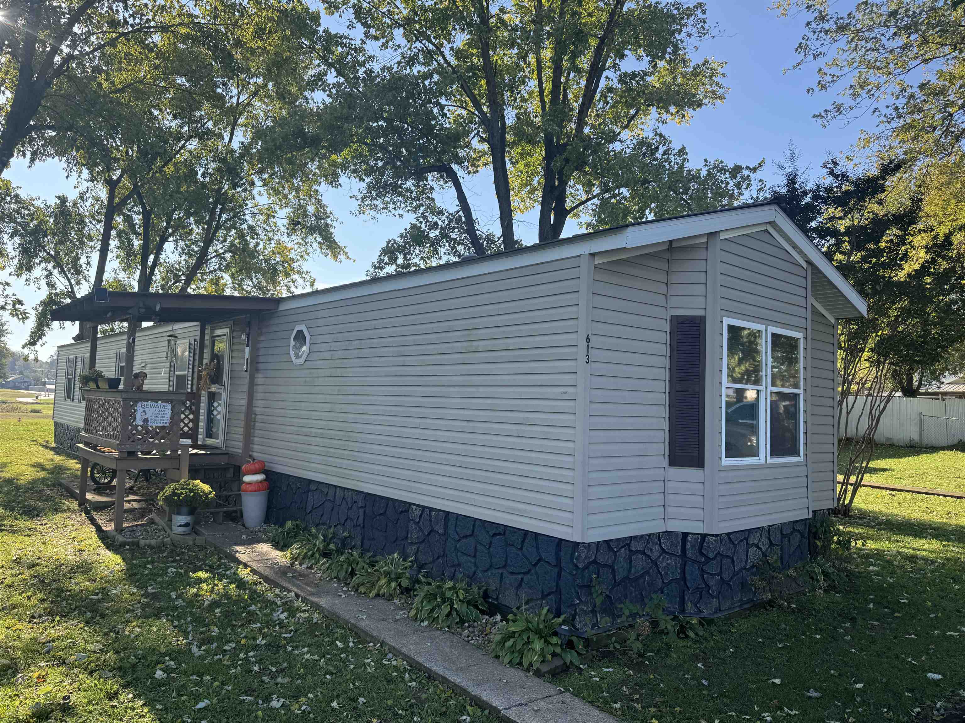 619 Sandy Ln, Morganfield, Kentucky 42437, ,Multi-unit,For Sale,Sandy Ln,93471