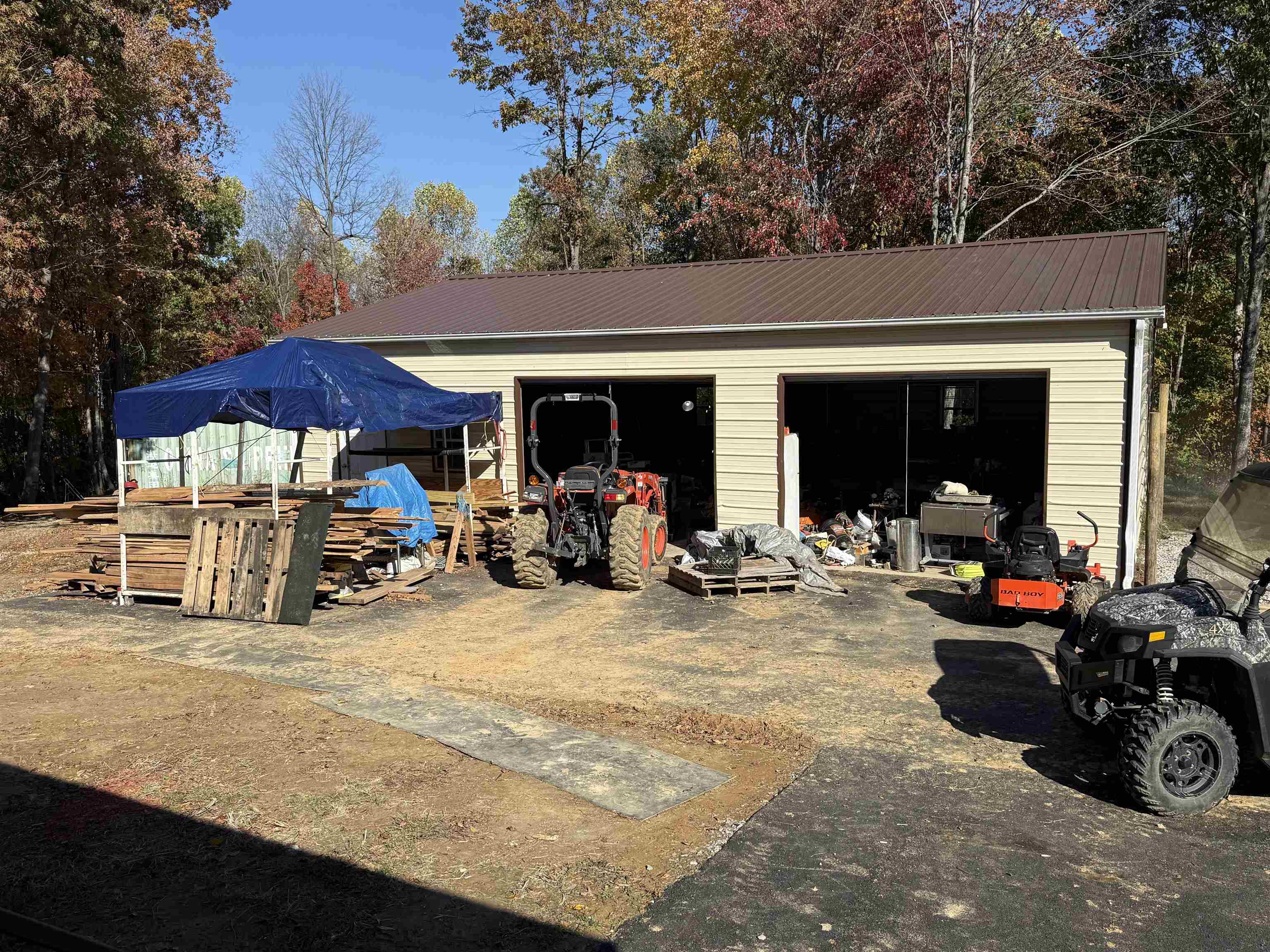 3180 Old Halls Creek Road, Beaver Dam, Kentucky 42320, 2 Bedrooms Bedrooms, ,1 BathroomBathrooms,Single Family Residence,For Sale,Old Halls Creek Road,93475