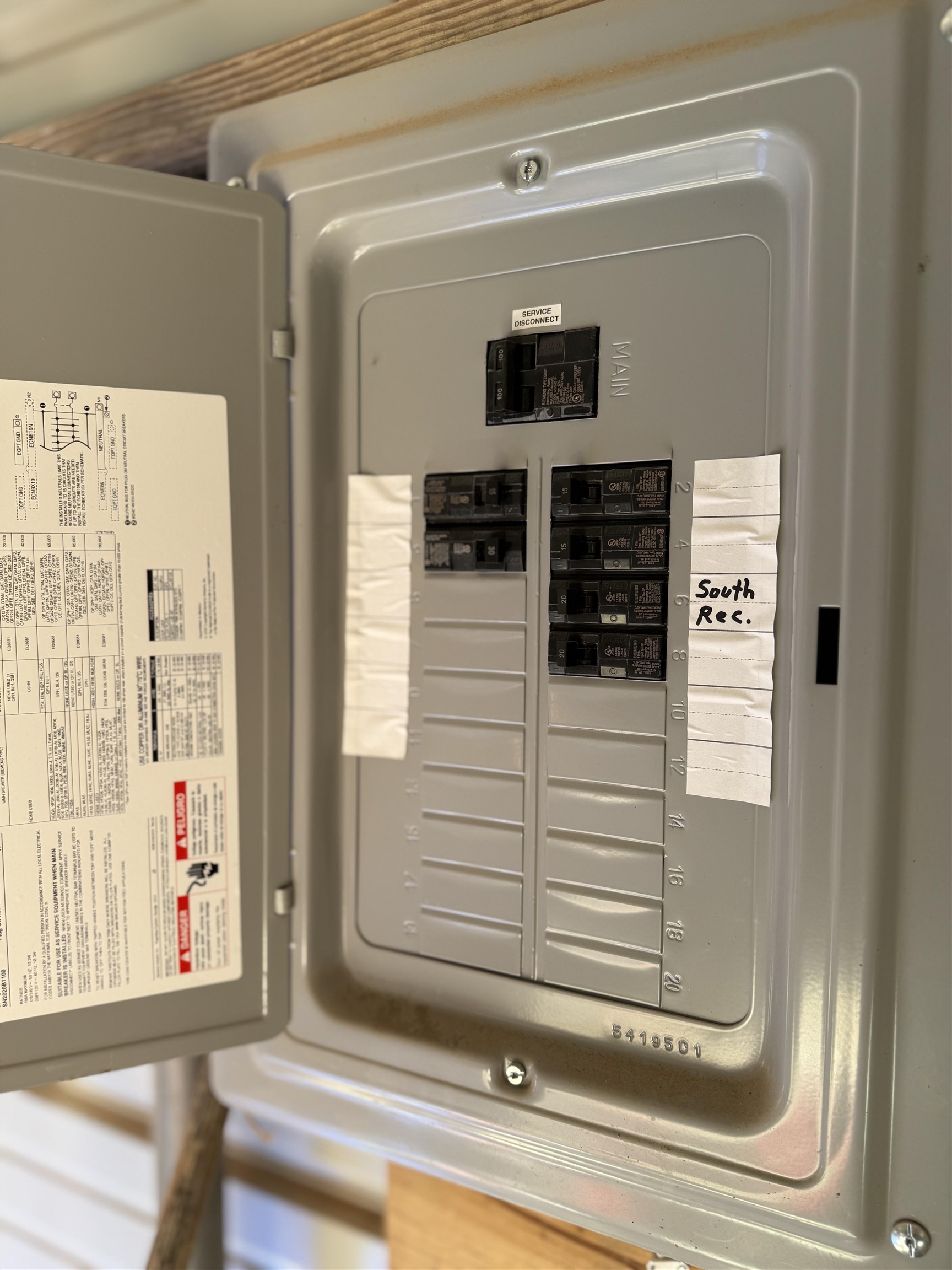 3180 Old Halls Creek Road, Beaver Dam, Kentucky 42320, 2 Bedrooms Bedrooms, ,1 BathroomBathrooms,Single Family Residence,For Sale,Old Halls Creek Road,93475