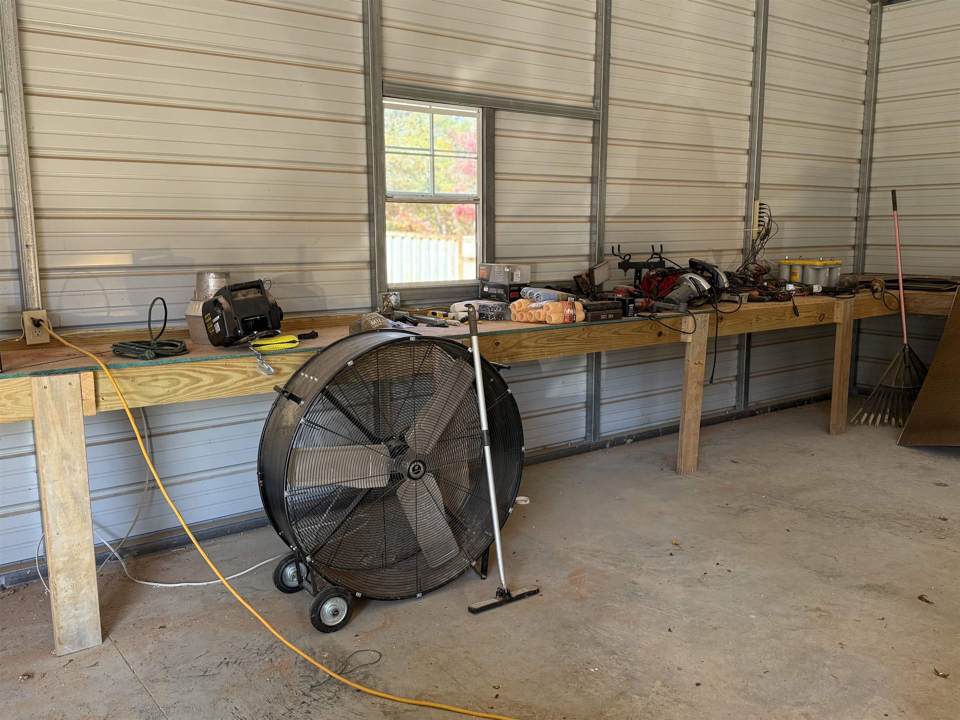 3180 Old Halls Creek Road, Beaver Dam, Kentucky 42320, 2 Bedrooms Bedrooms, ,1 BathroomBathrooms,Single Family Residence,For Sale,Old Halls Creek Road,93475