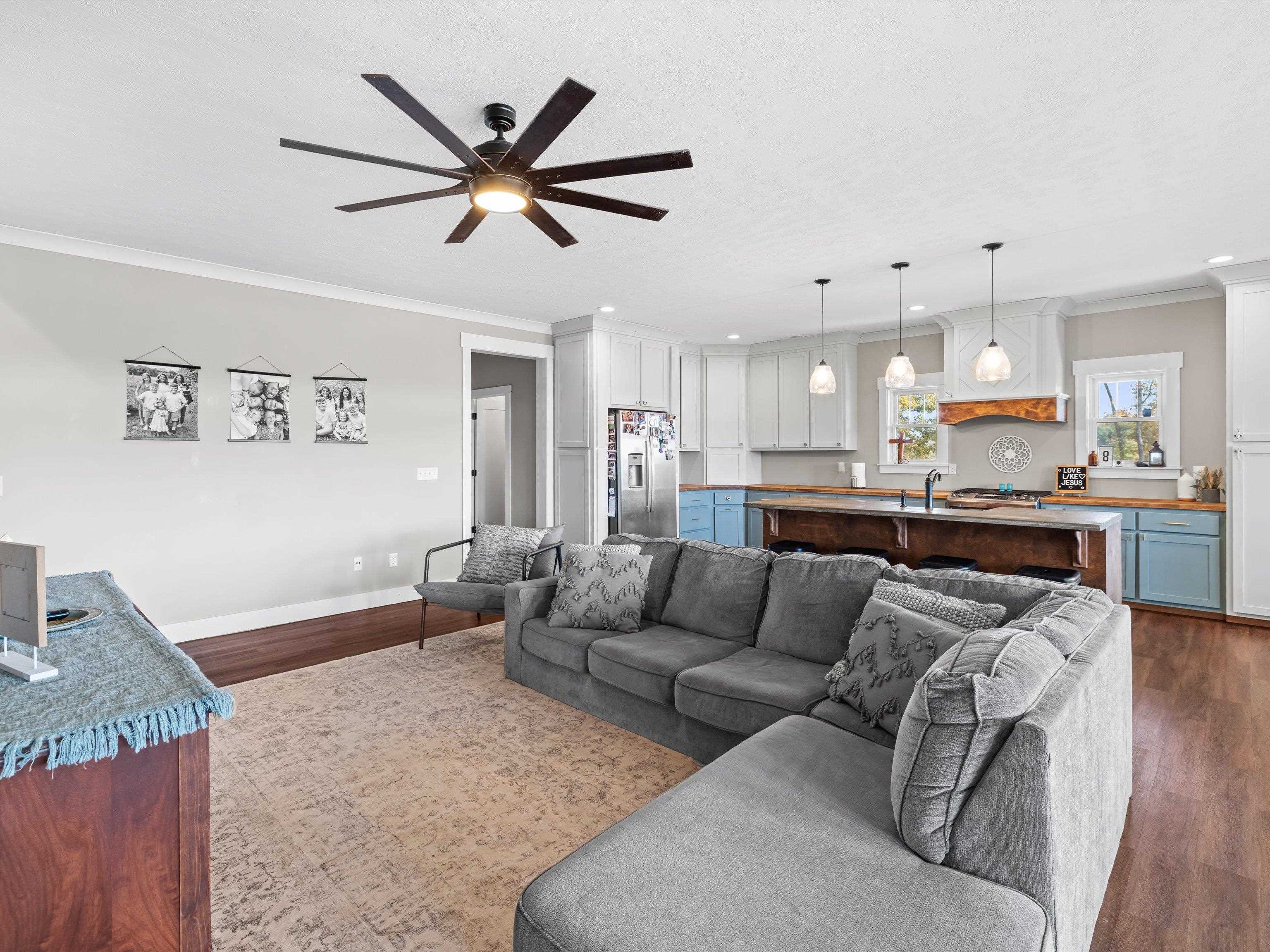 9945 Hwy 951, Philpot, Kentucky 42366, 6 Bedrooms Bedrooms, ,4 BathroomsBathrooms,Single Family Residence,For Sale,Hwy 951,93481