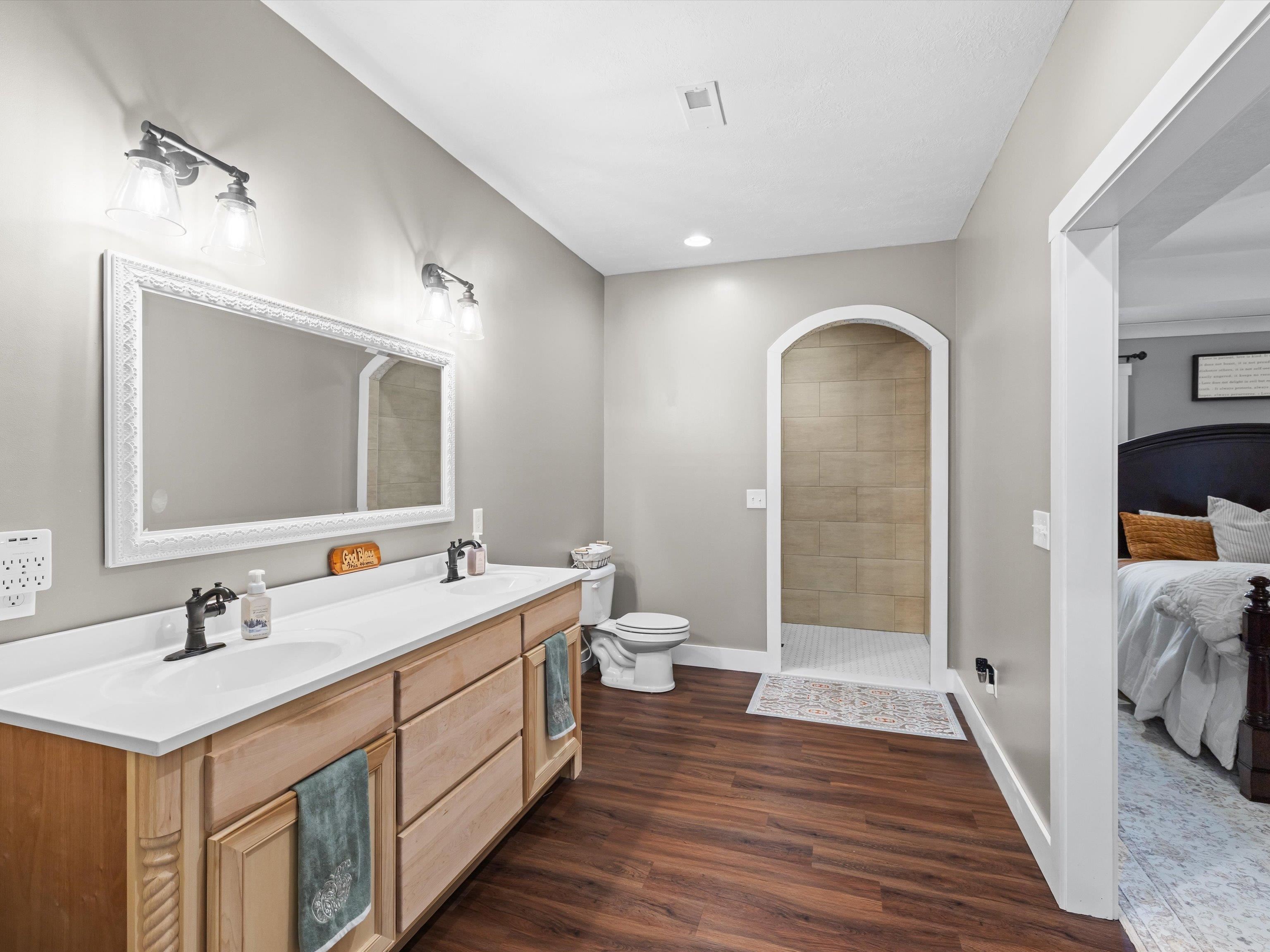 9945 Hwy 951, Philpot, Kentucky 42366, 6 Bedrooms Bedrooms, ,4 BathroomsBathrooms,Single Family Residence,For Sale,Hwy 951,93481