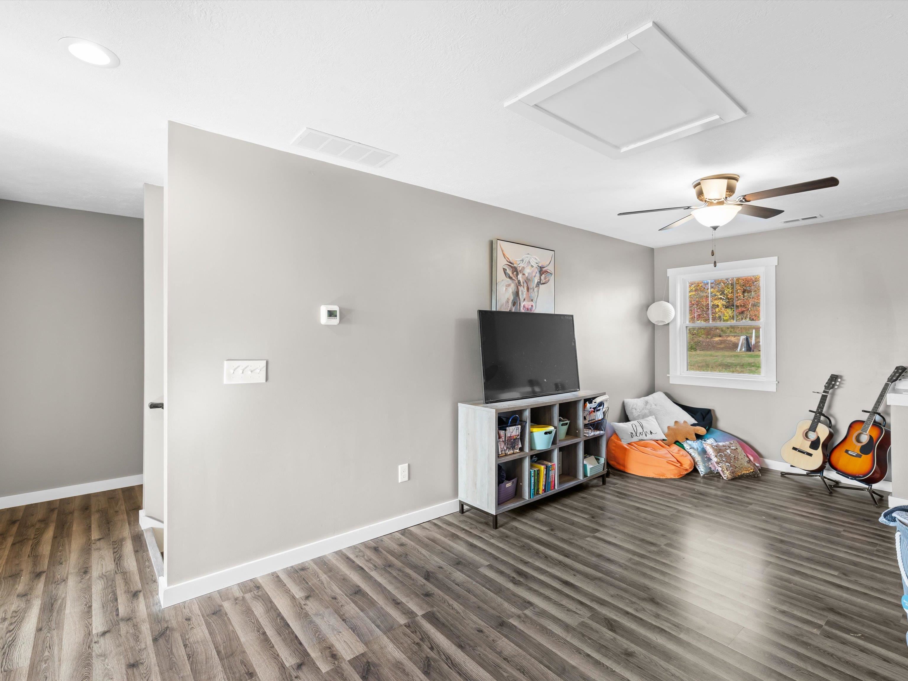 9945 Hwy 951, Philpot, Kentucky 42366, 6 Bedrooms Bedrooms, ,4 BathroomsBathrooms,Single Family Residence,For Sale,Hwy 951,93481